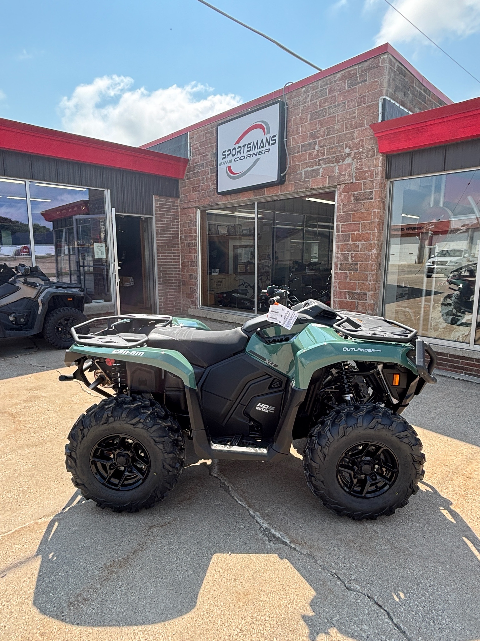 2026 Can-Am Outlander PRO XU HD5