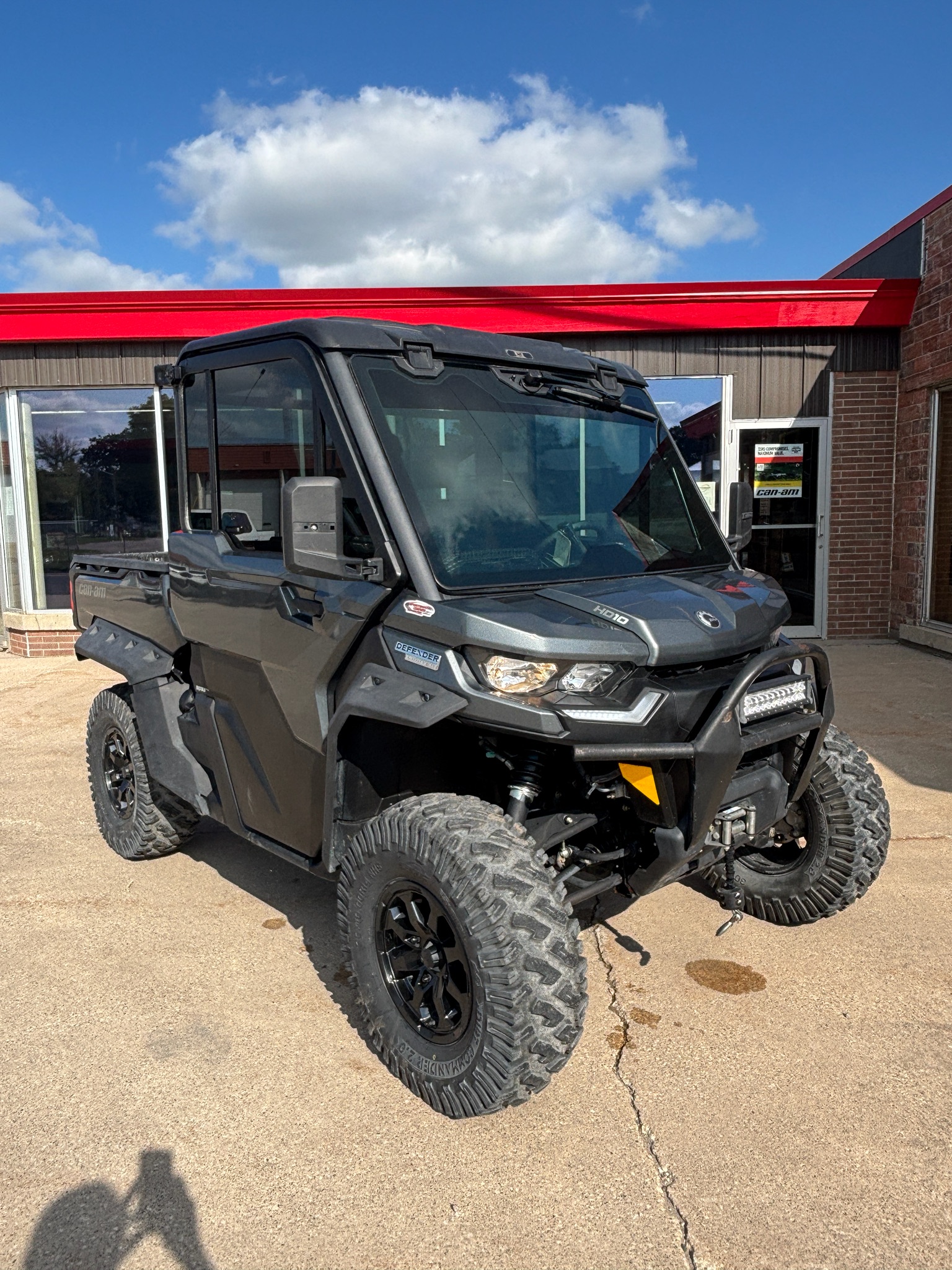 2023 Can-Am™ Defender Limited 2