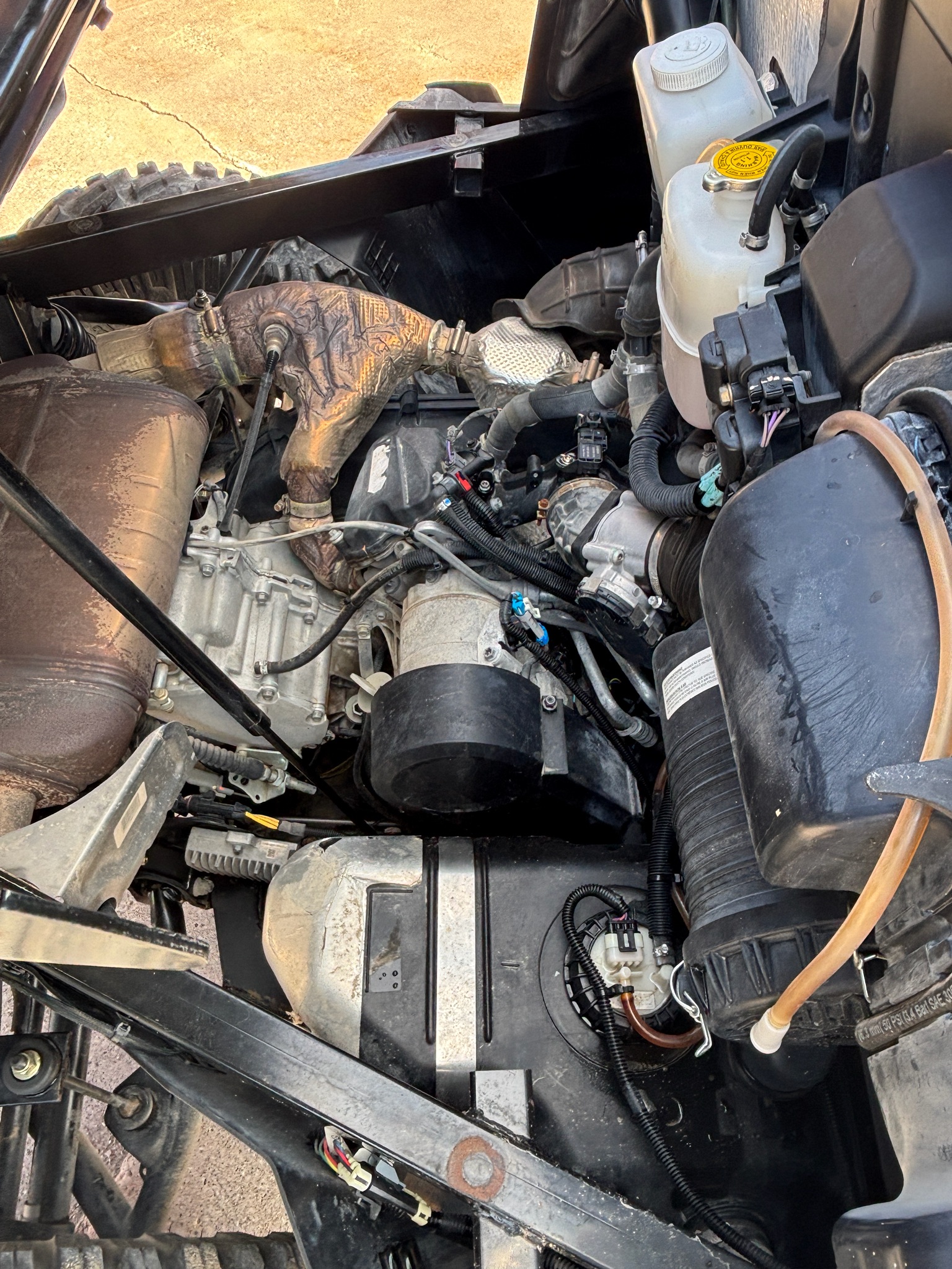 2023 Can-Am™ Defender Limited 6