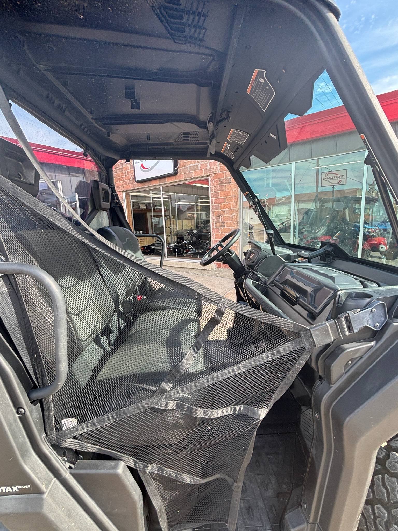 2022 Can-Am™ Defender XT HD9 8