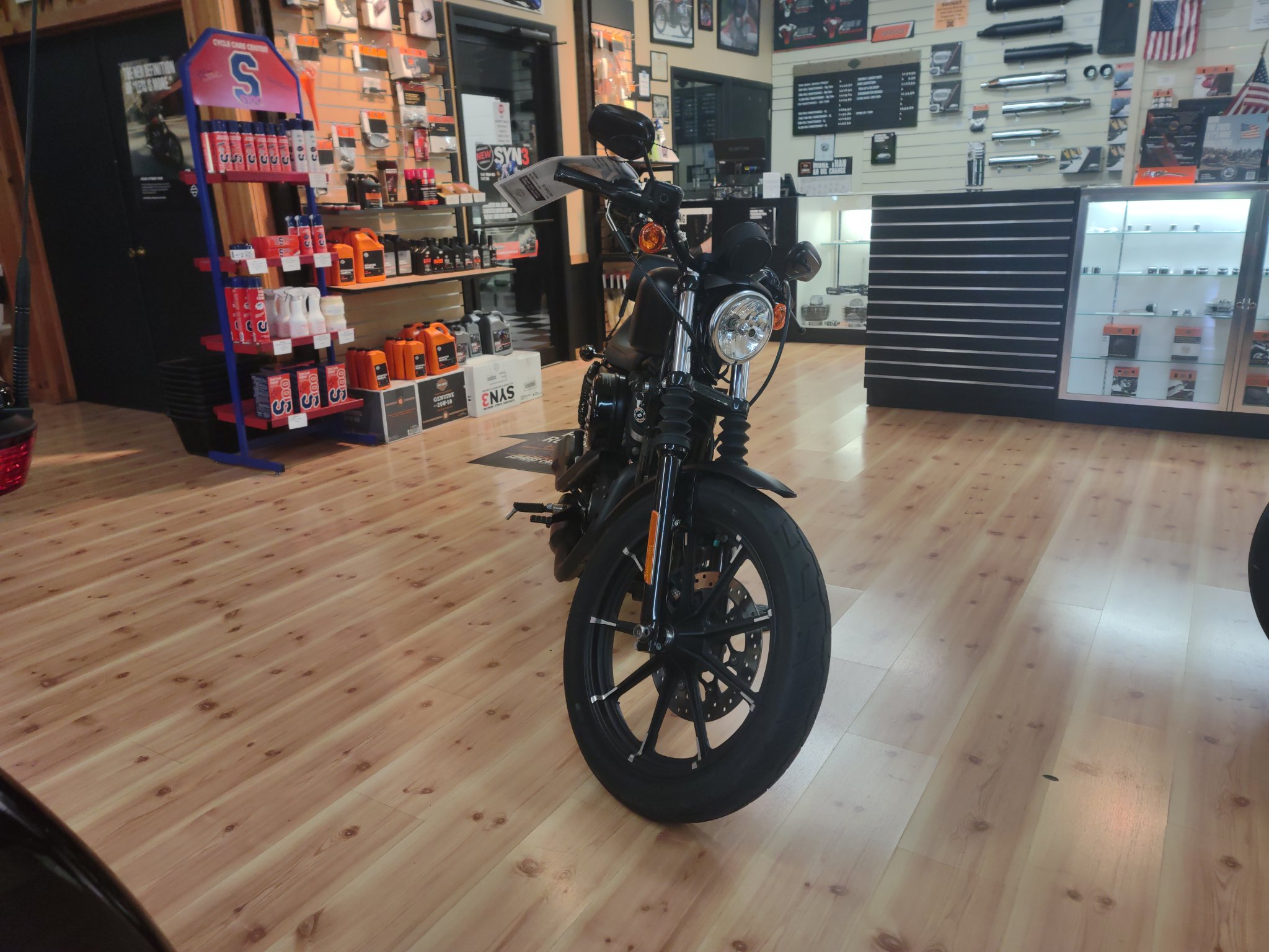 2020 Harley-Davidson Iron 883 3