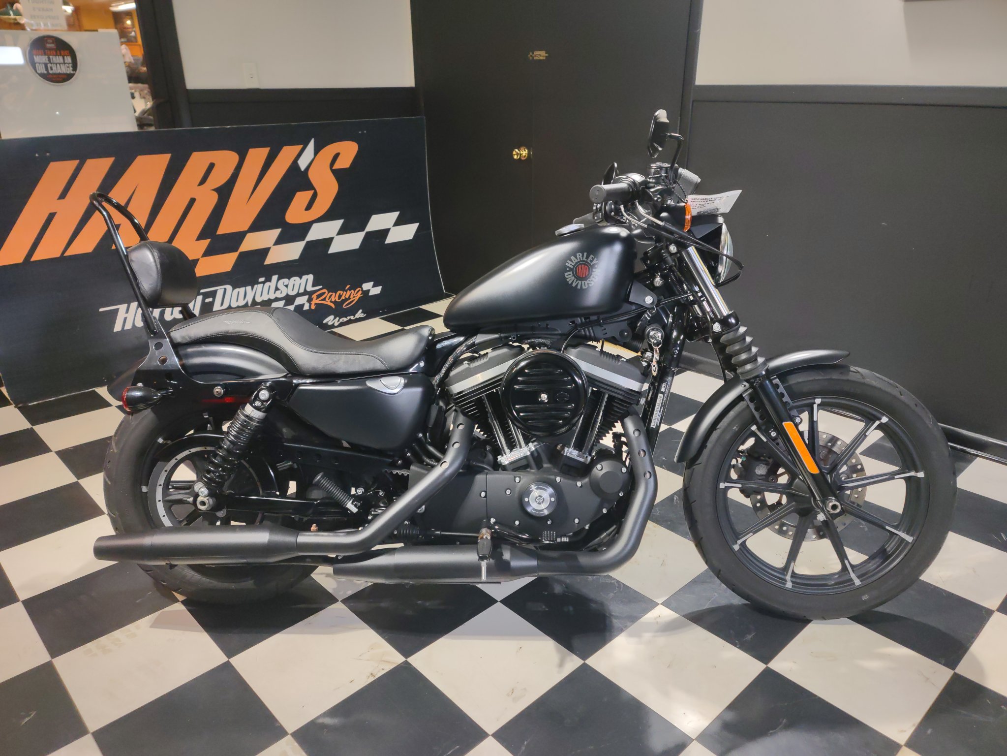 2020 Harley-Davidson Iron 883 1