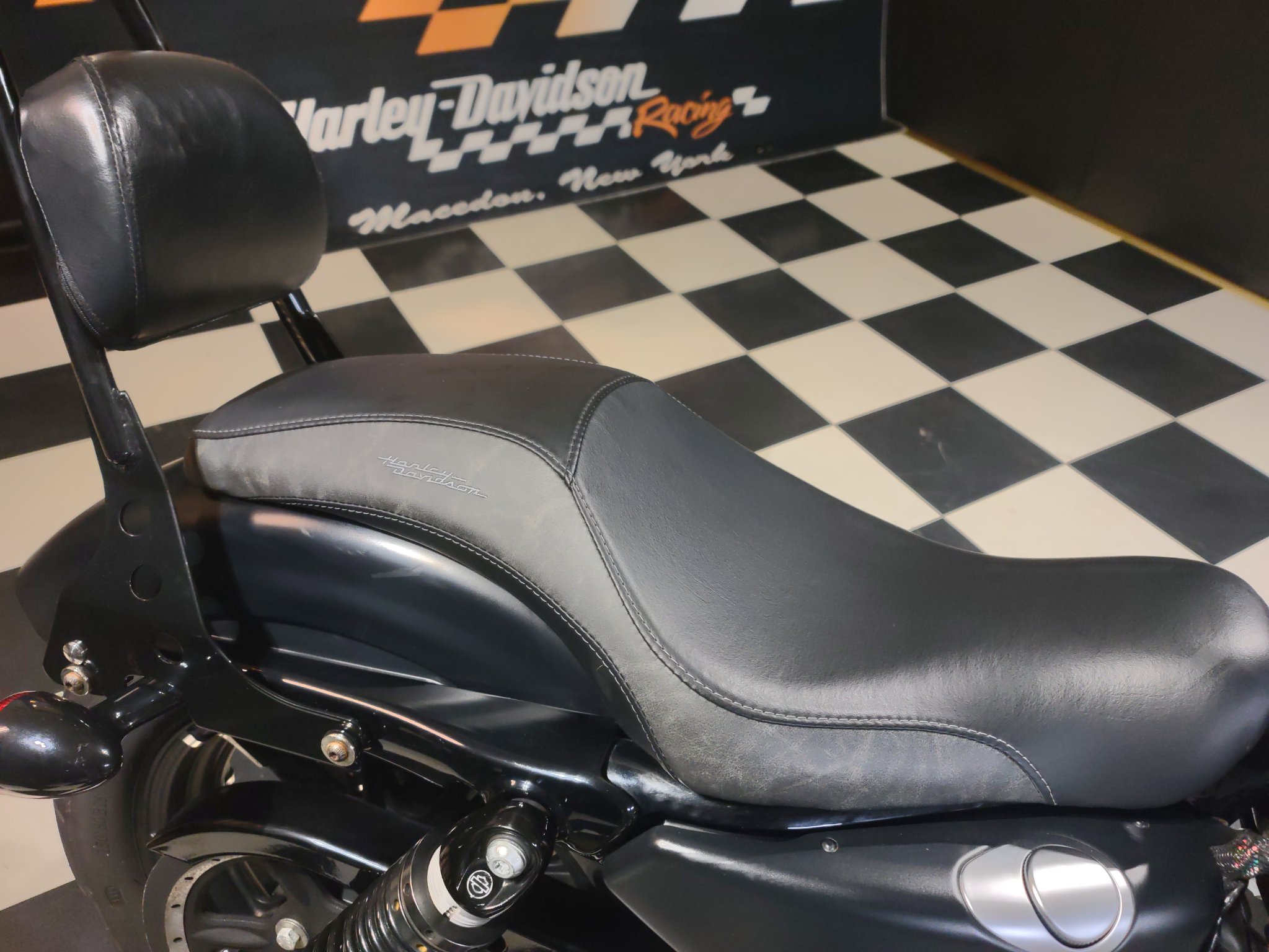 2020 Harley-Davidson Iron 883 6