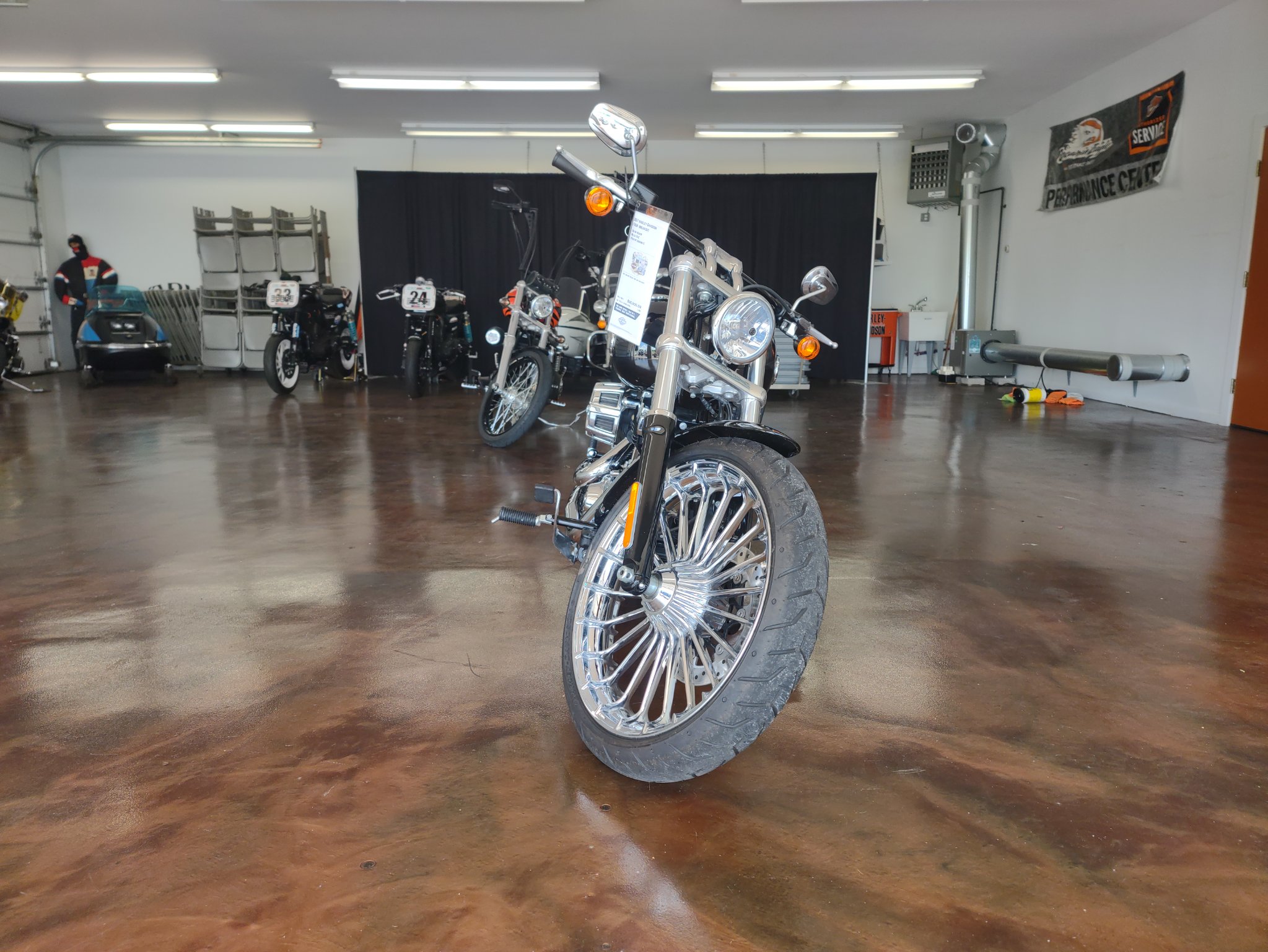 2017 Harley-Davidson Breakout® 3