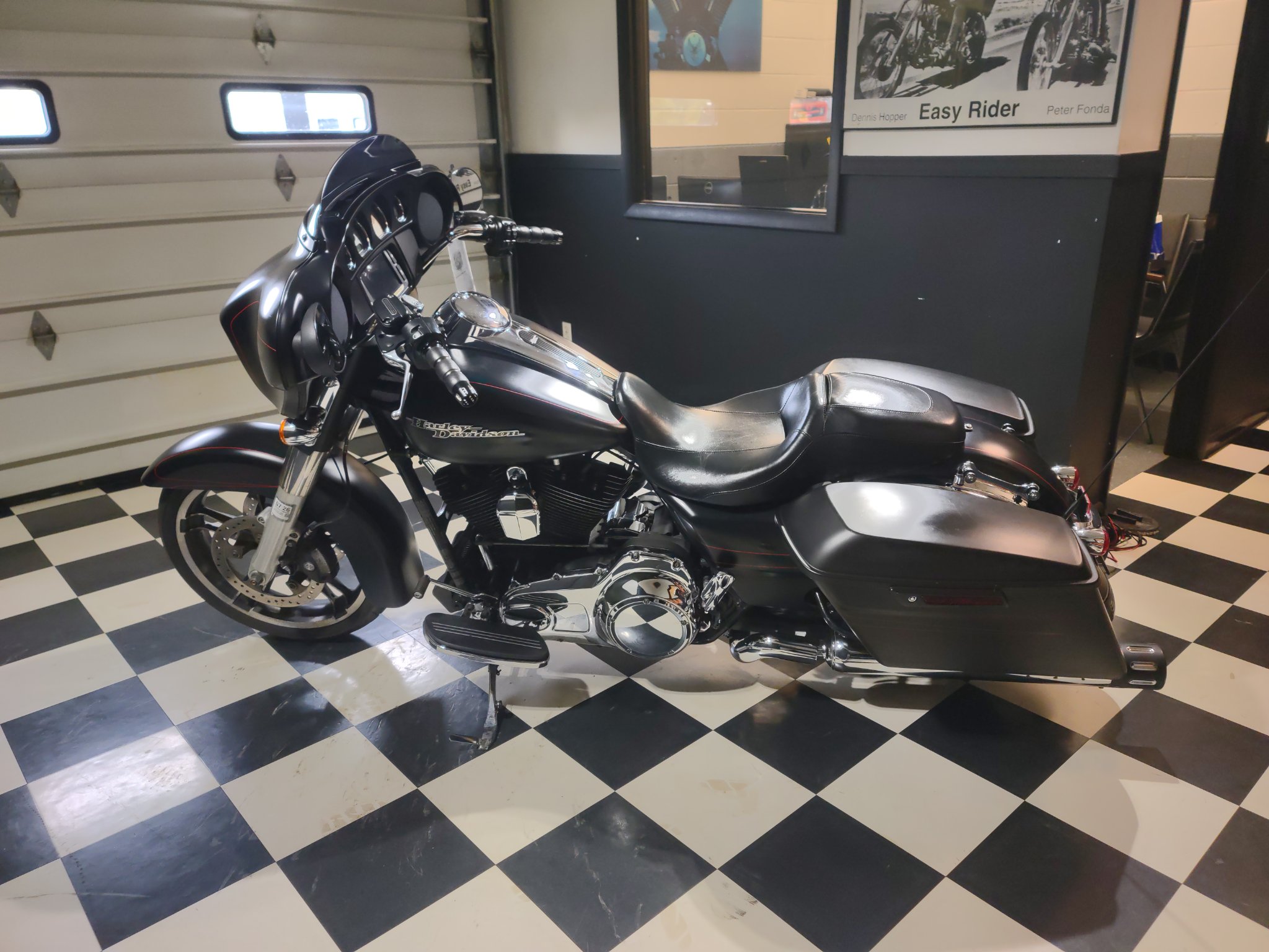 2016 Harley-Davidson Street Glide® Special 2