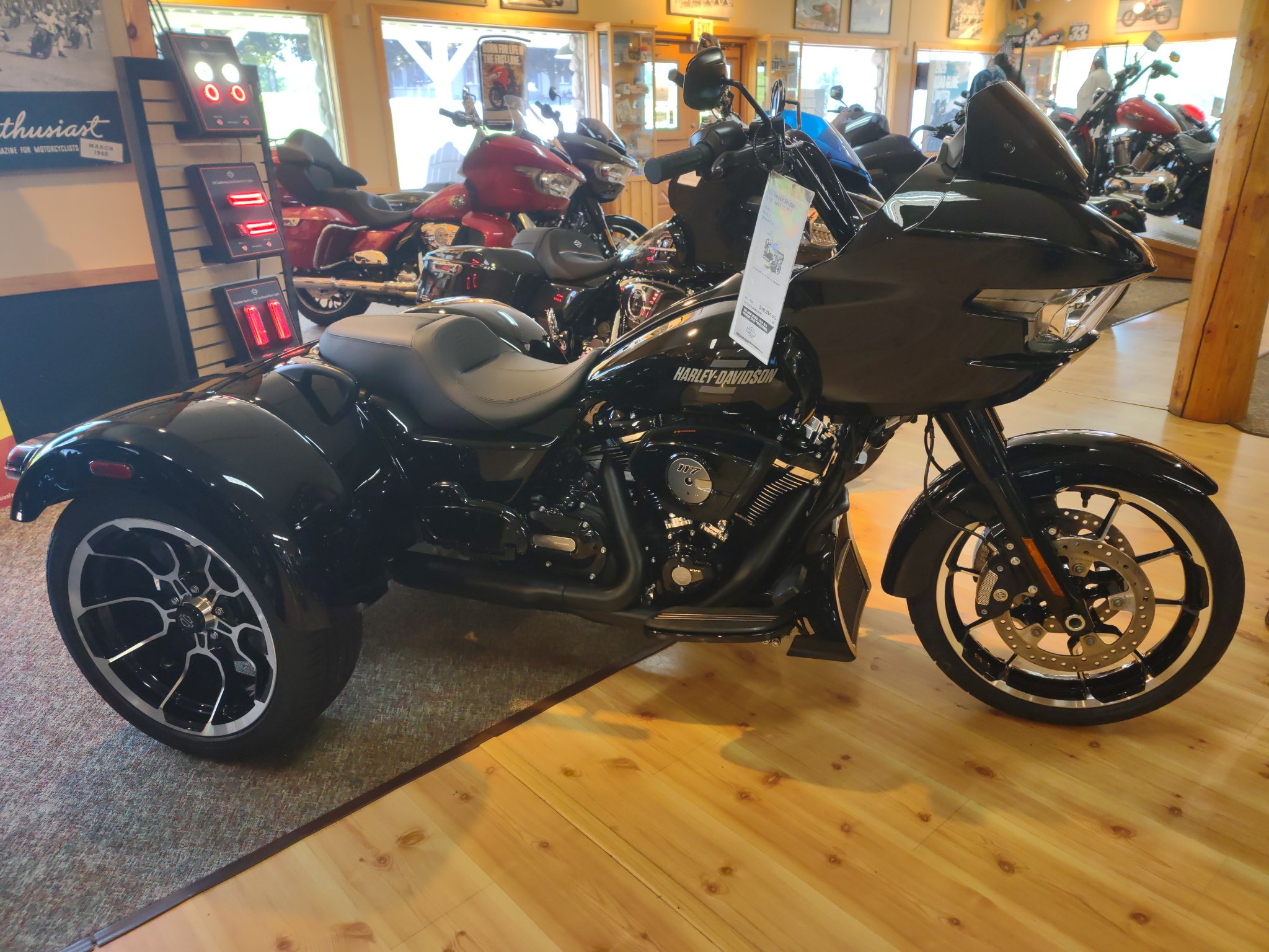 2026 Harley-Davidson Road Glide® 3 1