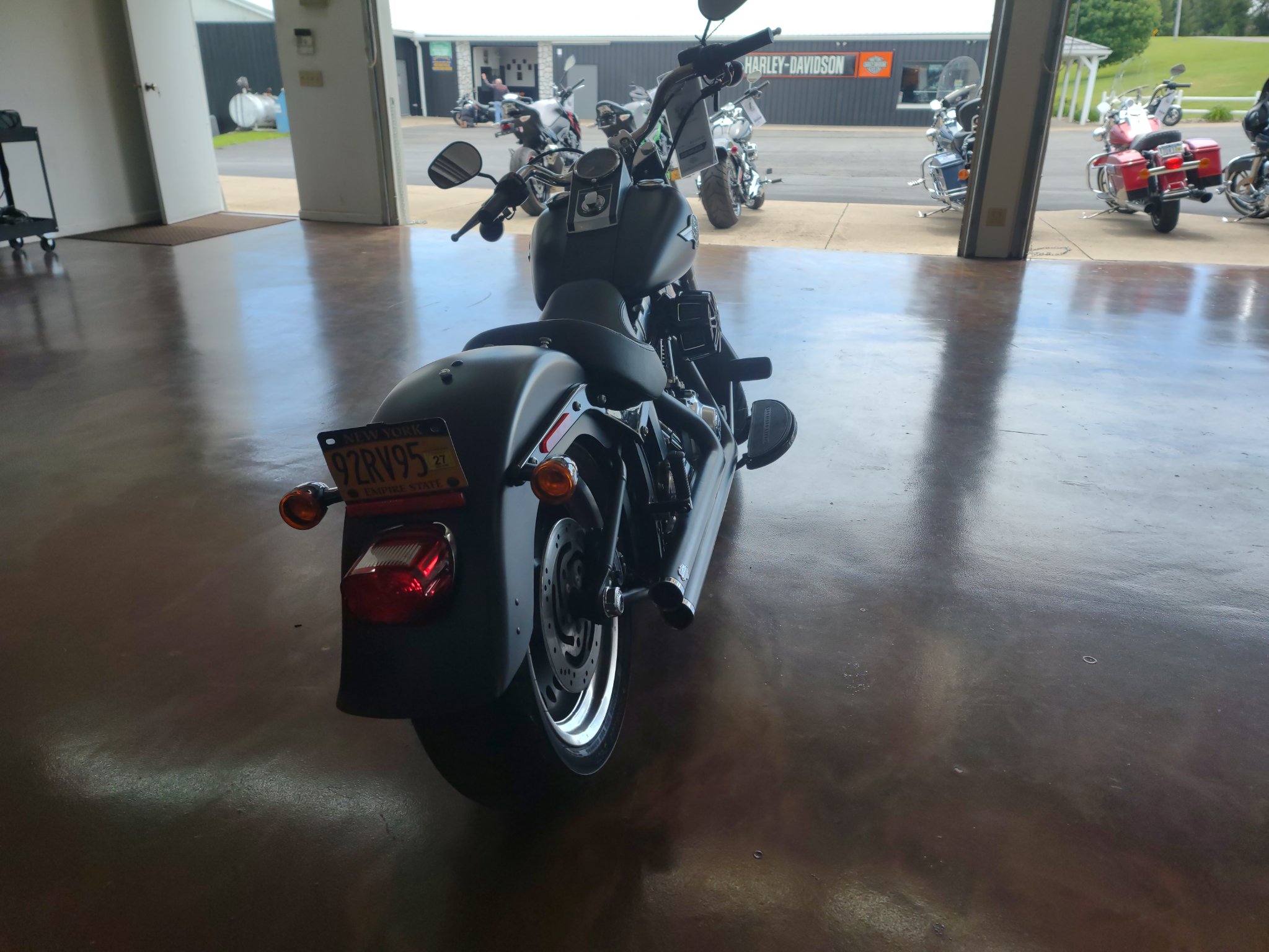2013 Harley-Davidson Softail® Fat Boy® Lo 4