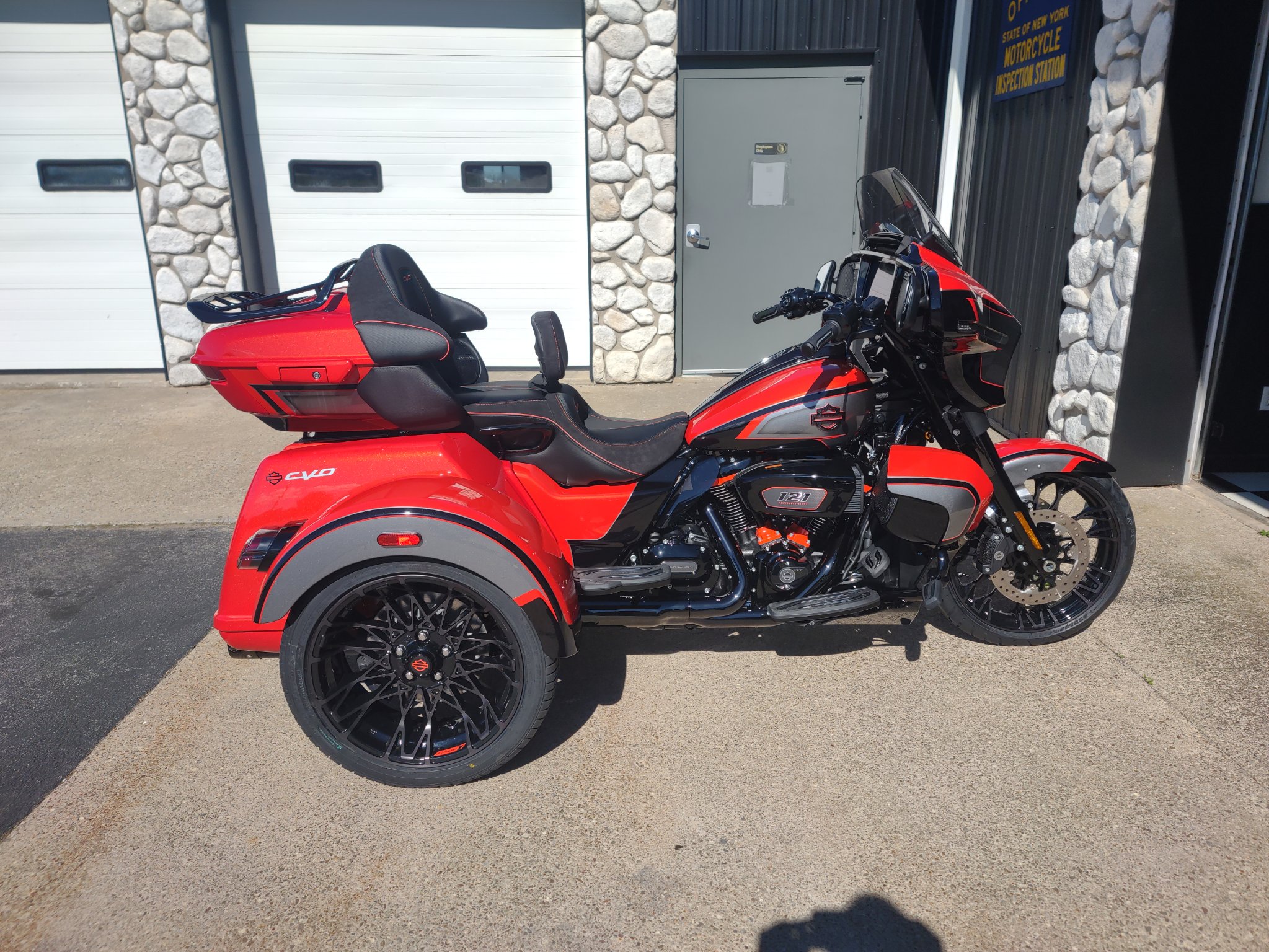 2026 Harley-Davidson CVO Street Glide® 3 Limited 1