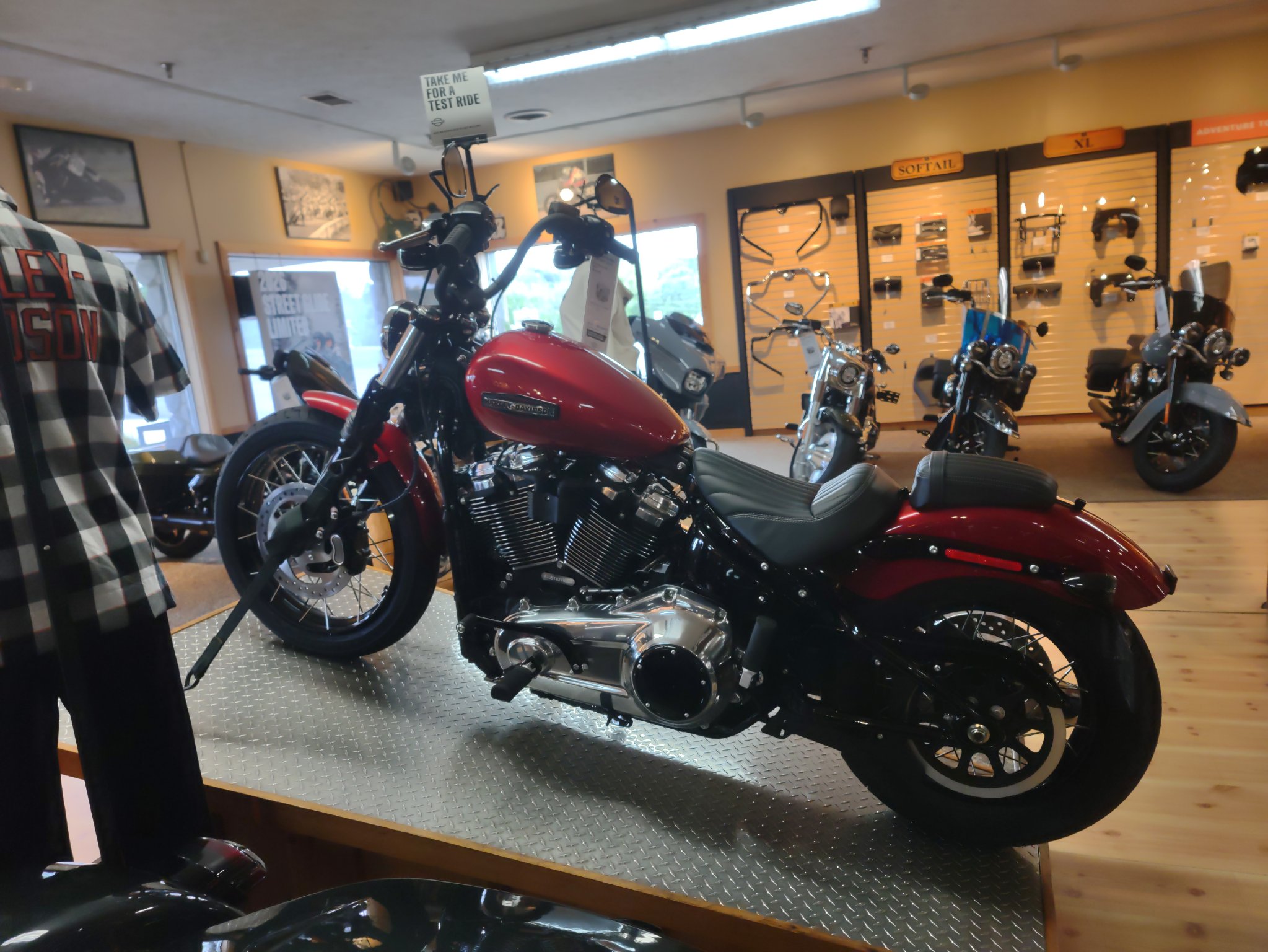 2026 Harley-Davidson Street Bob® 2