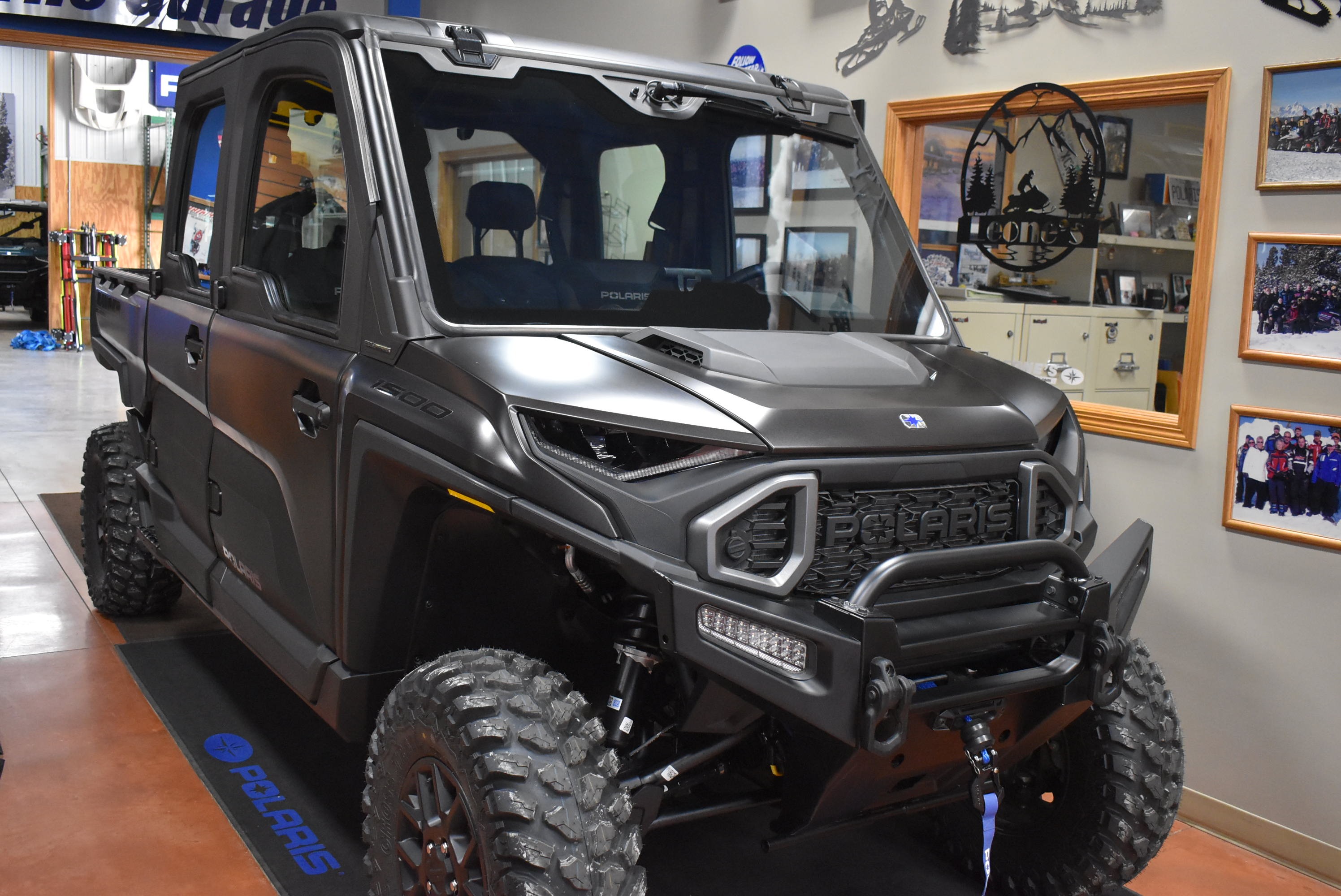 2027 Polaris Ranger Crew XD 1500 NorthStar Ultimate 1