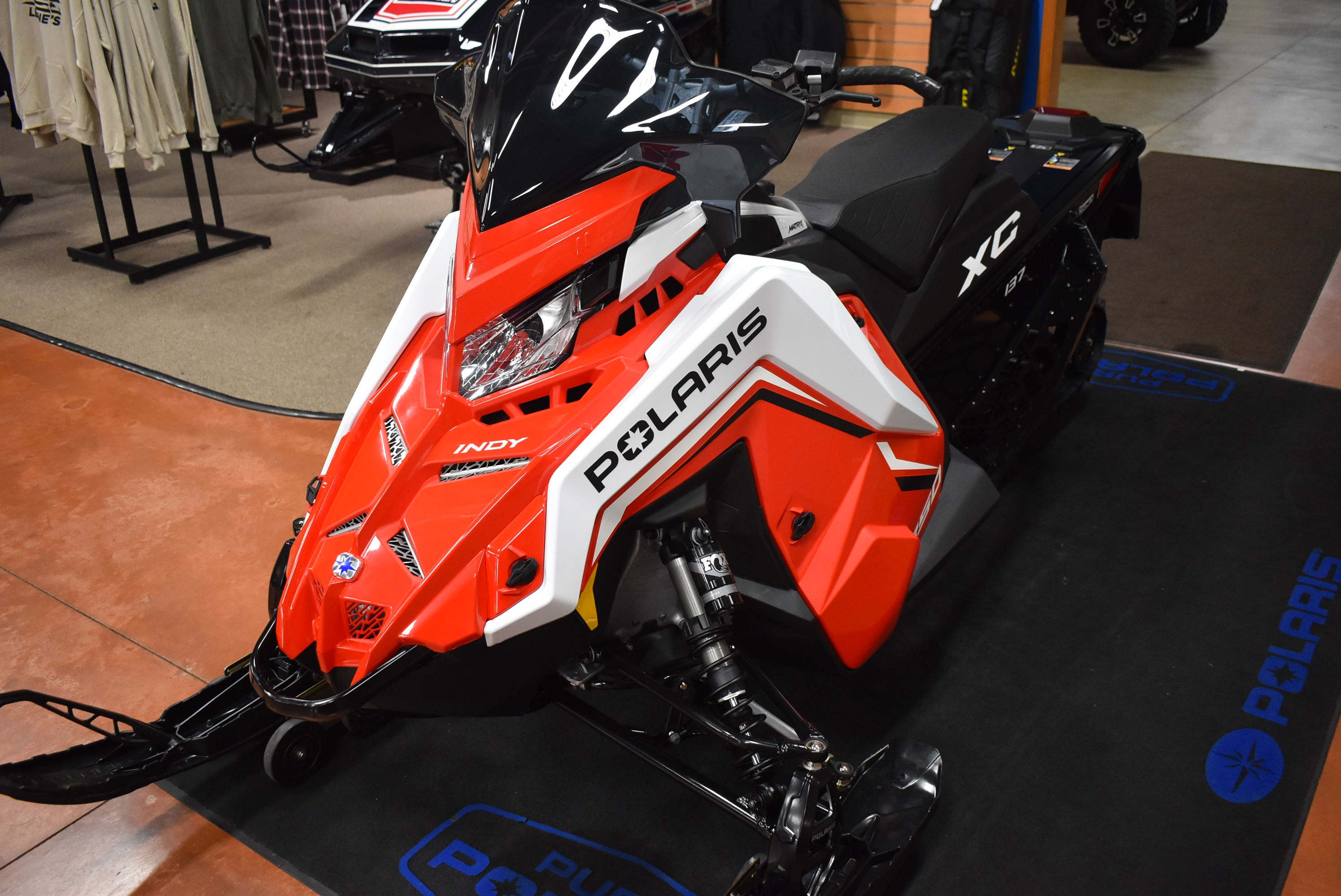 2027 Polaris 850 INDY XC 137 Indy Red 7S ES 3