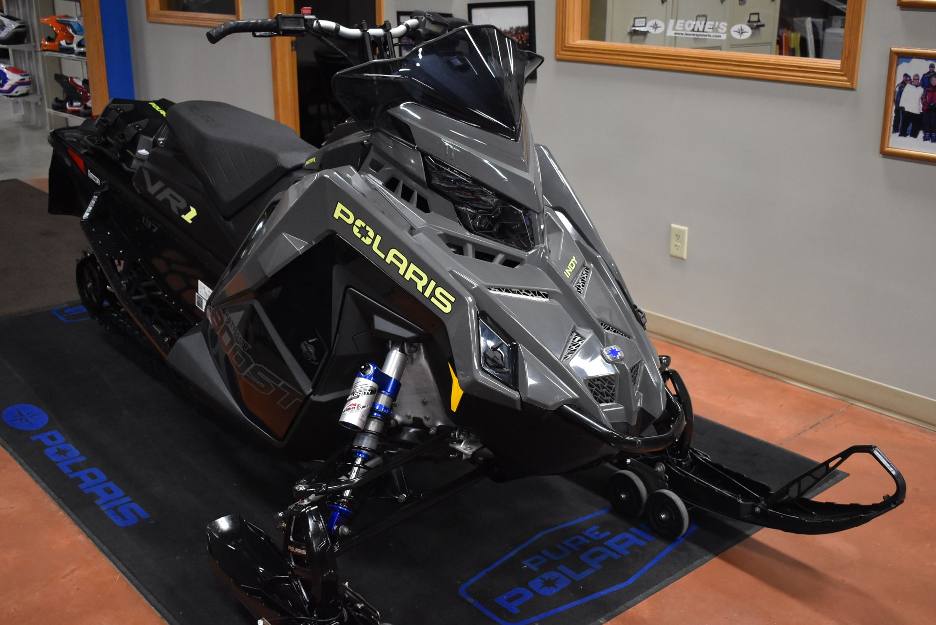 2024 Polaris Patriot Boost Indy VR1 137 SC ES 1
