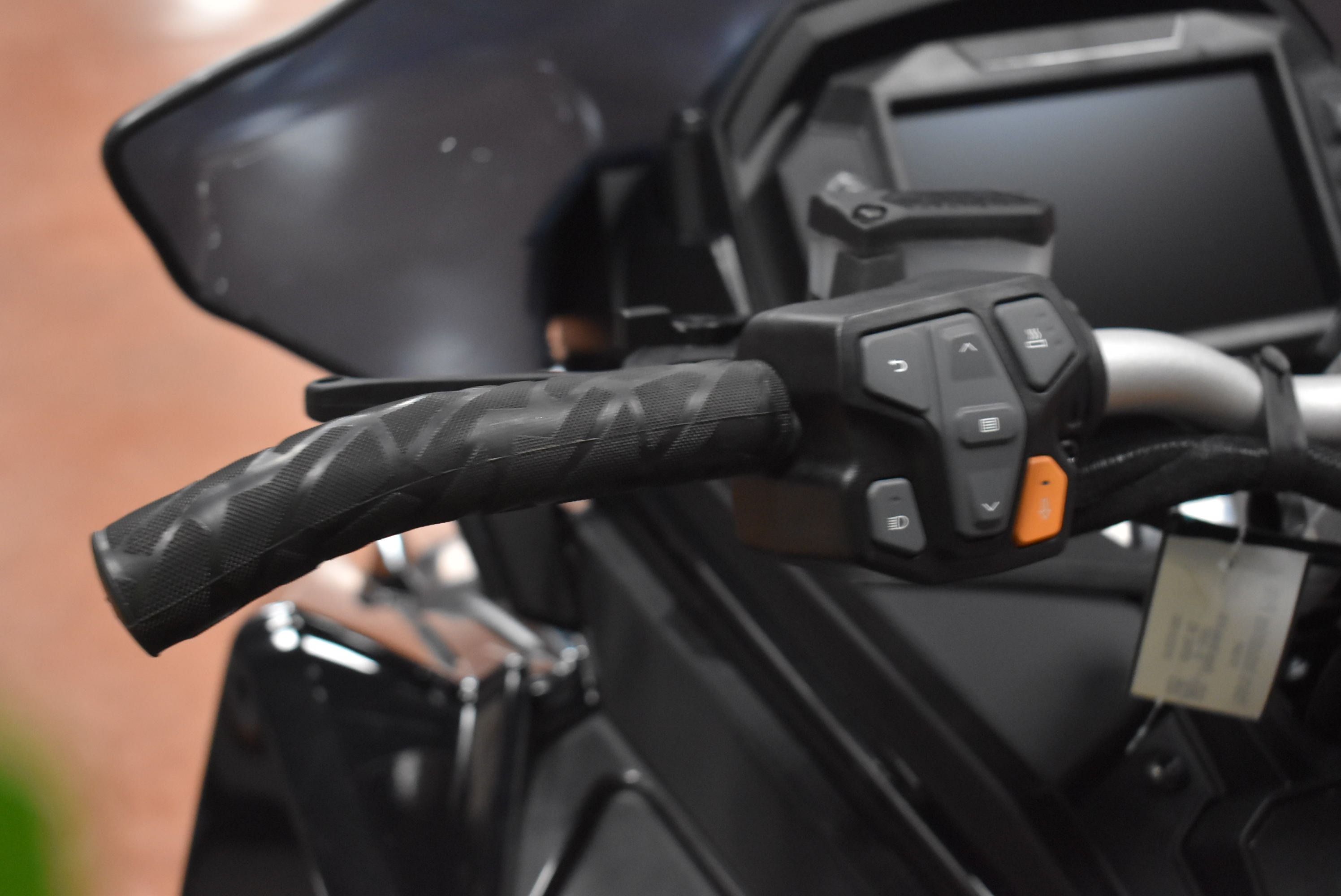 2027 Polaris 650 INDY XC 137 Gloss Black 7S ES 11