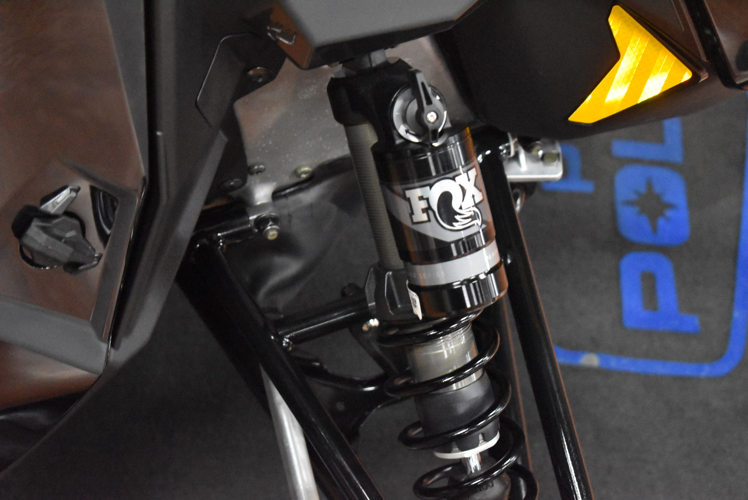 2027 Polaris 650 INDY XC 137 Gloss Black 7S ES 10