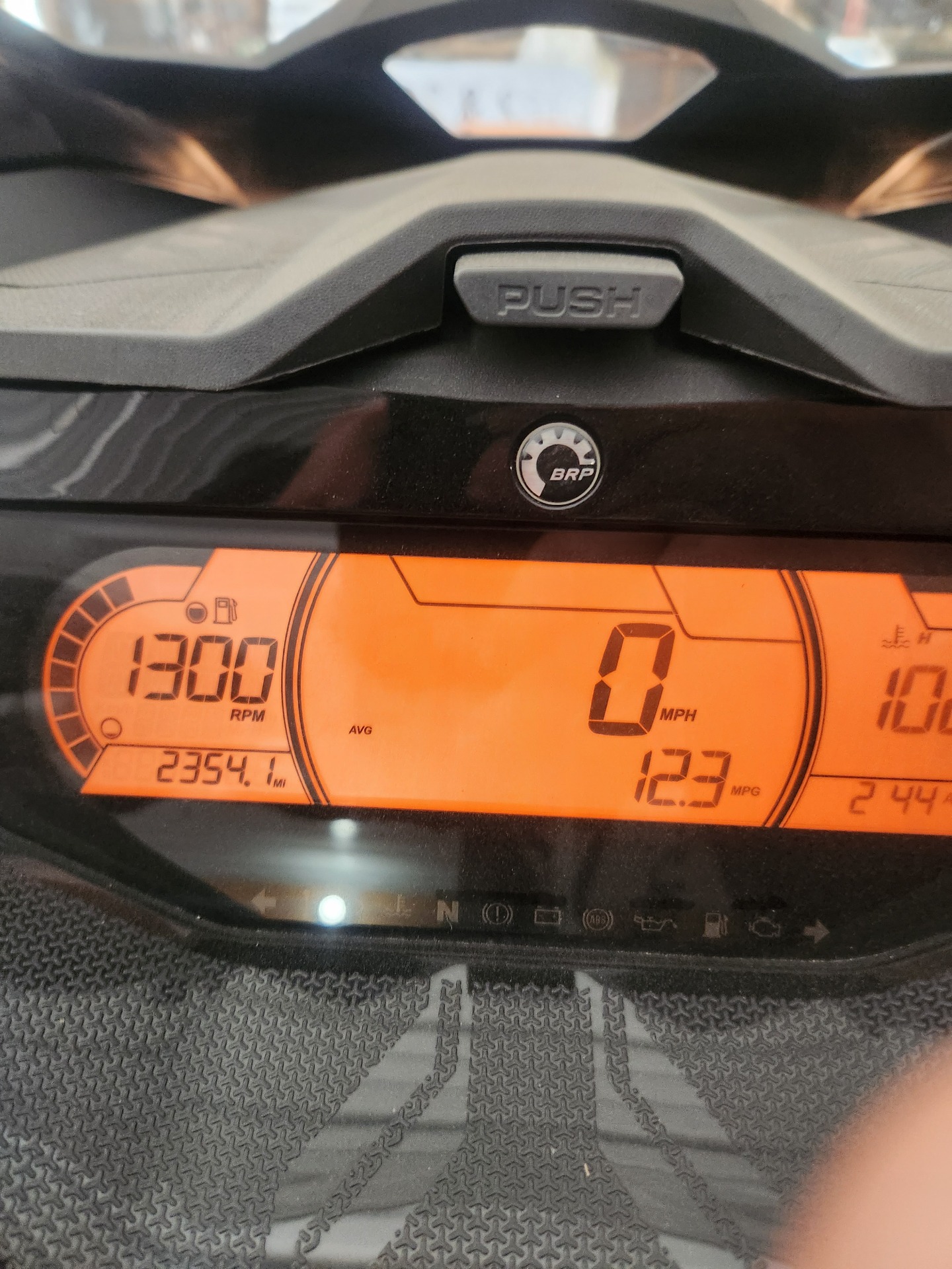 2022 Ski-Doo Renegade X-RS 900 ACE Turbo R ES Ice Ripper XT 1.5 2