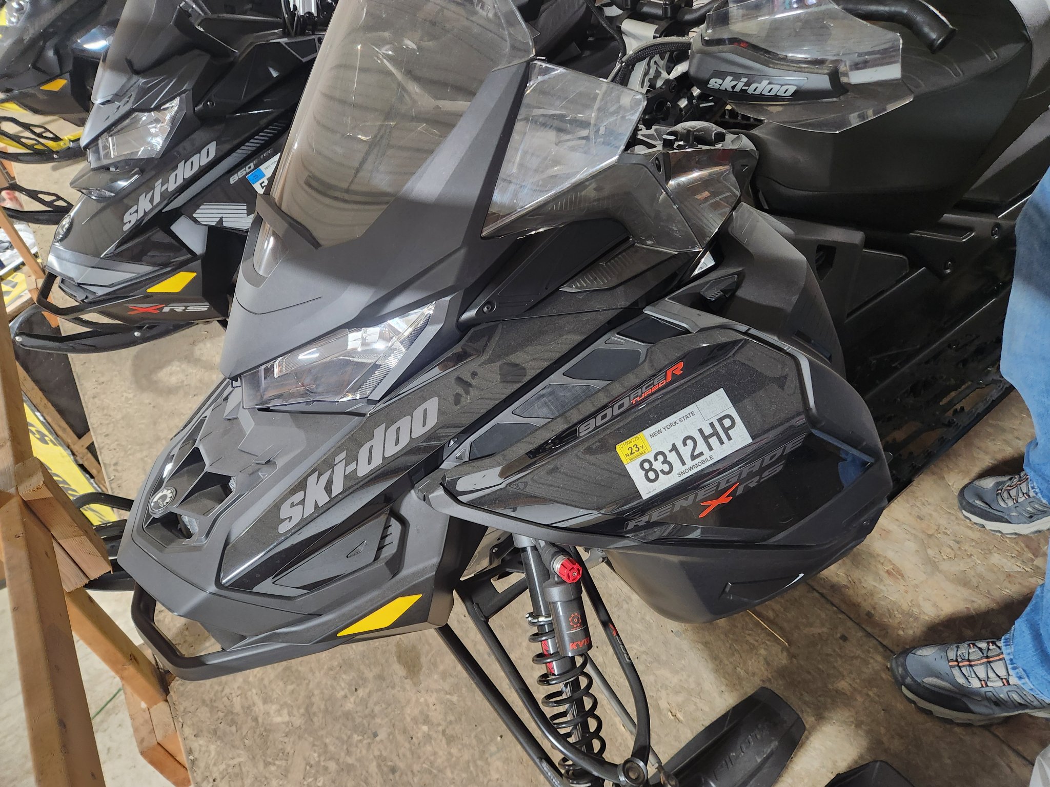 2022 Ski-Doo Renegade X-RS 900 ACE Turbo R ES Ice Ripper XT 1.5 6