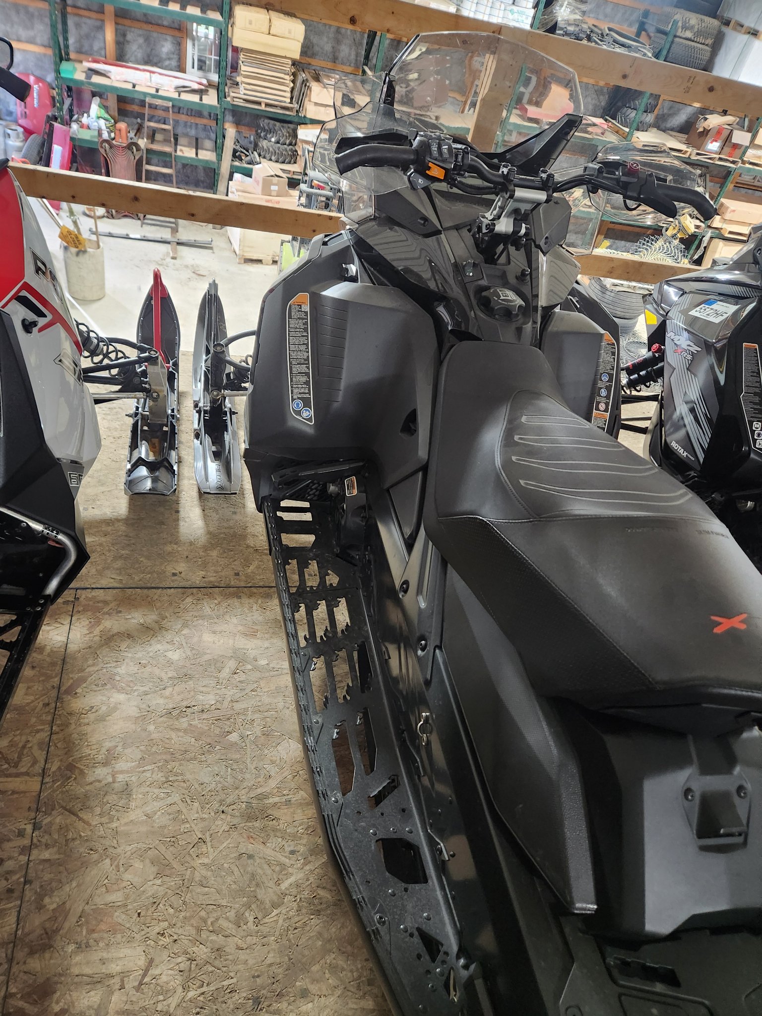2022 Ski-Doo Renegade X-RS 900 ACE Turbo R ES Ice Ripper XT 1.5 7