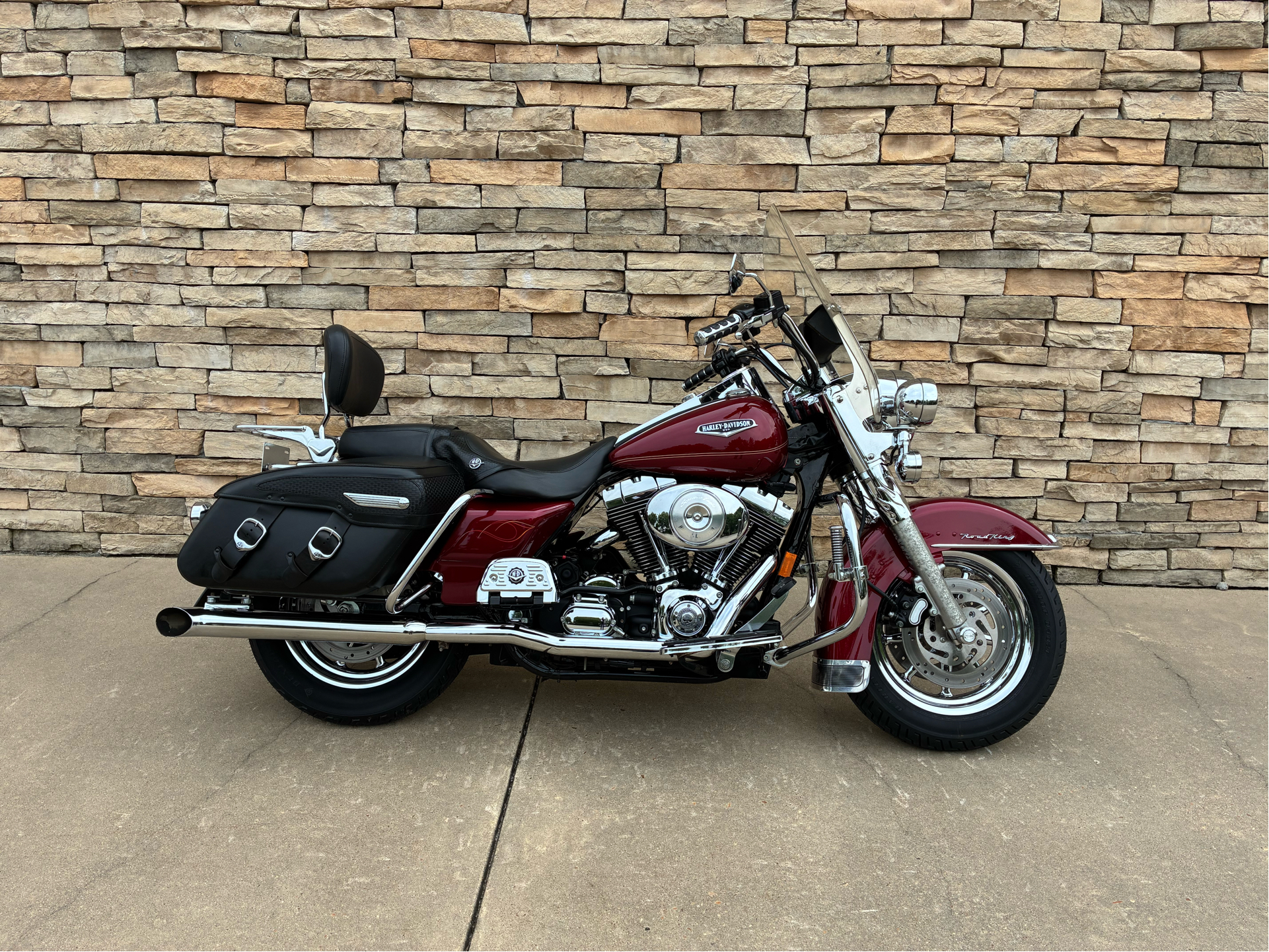 2004 Harley-Davidson FLHRCI Road King® Classic in Bossier City, Louisiana - Photo 3