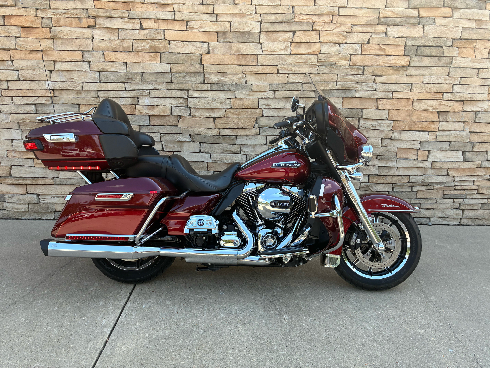 2016 Harley-Davidson Electra Glide® Ultra Classic® in Bossier City, Louisiana - Photo 3
