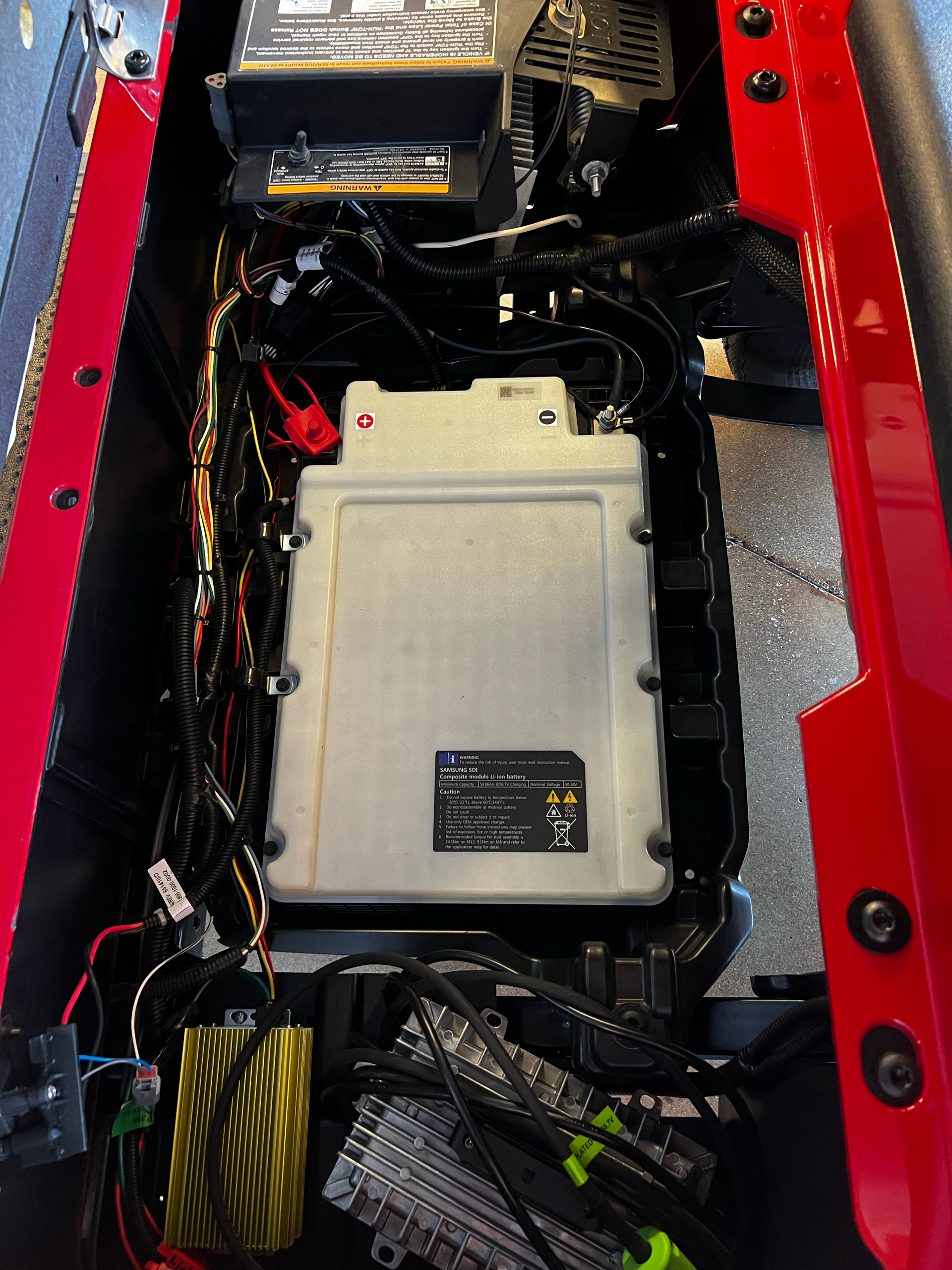 2018 EZGO RXV photo 3
