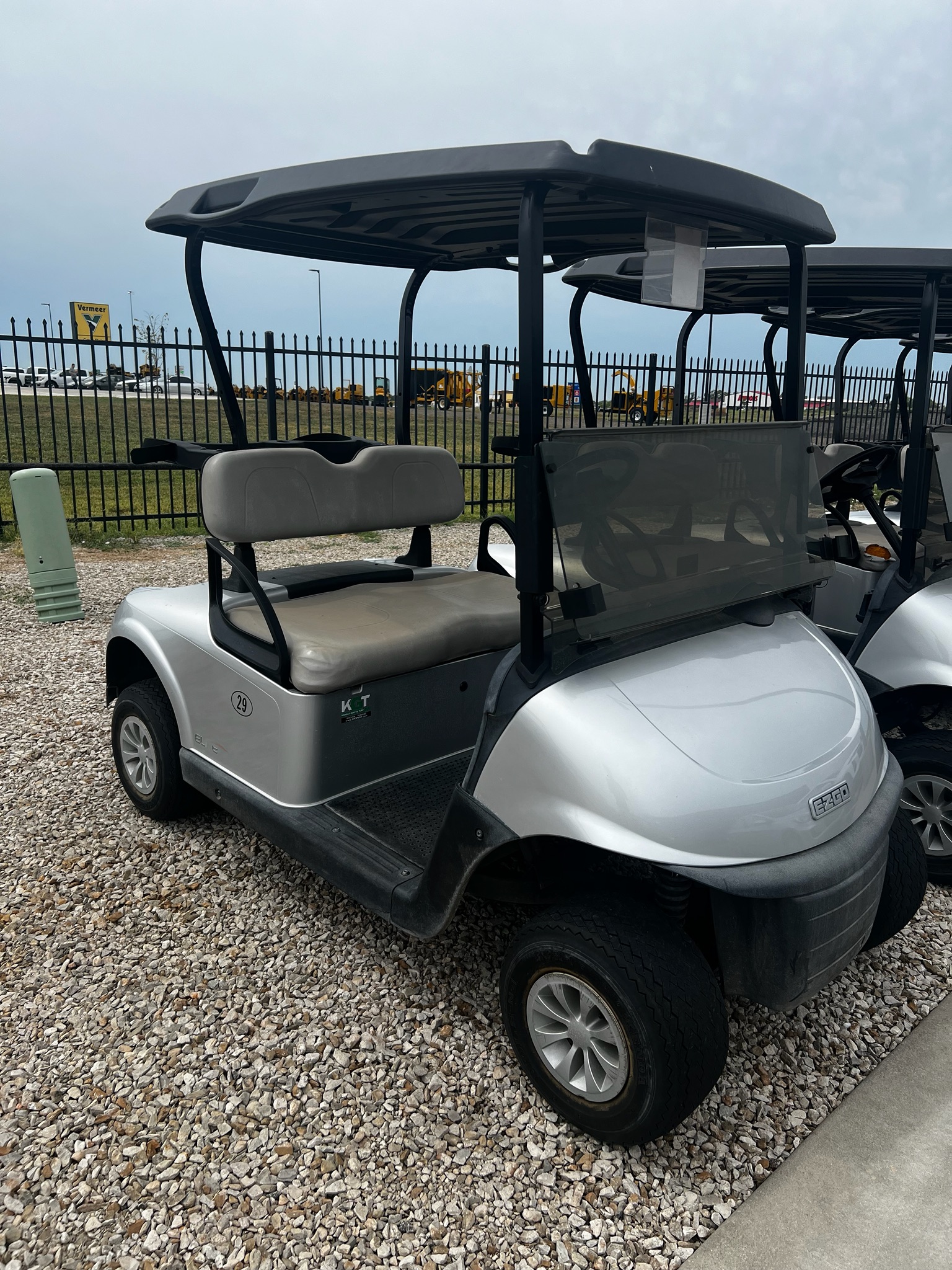 2023 EZGO RXV photo 2