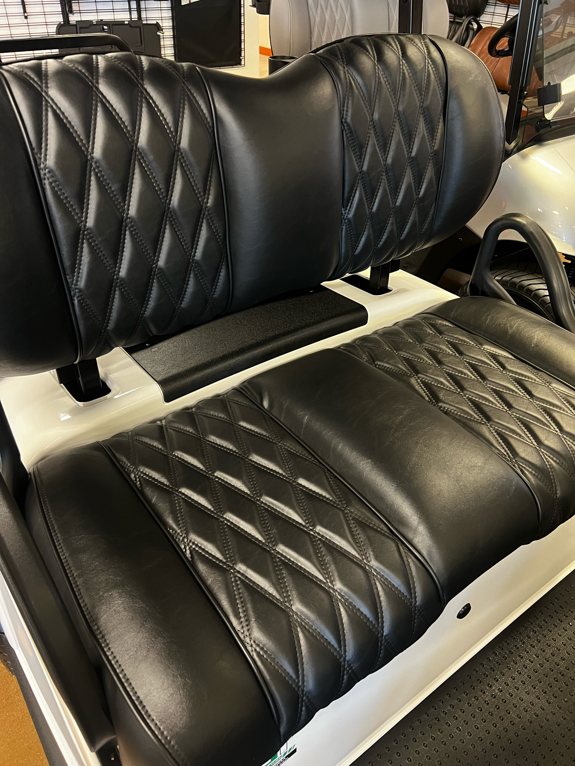 2018 EZGO RXV photo 4
