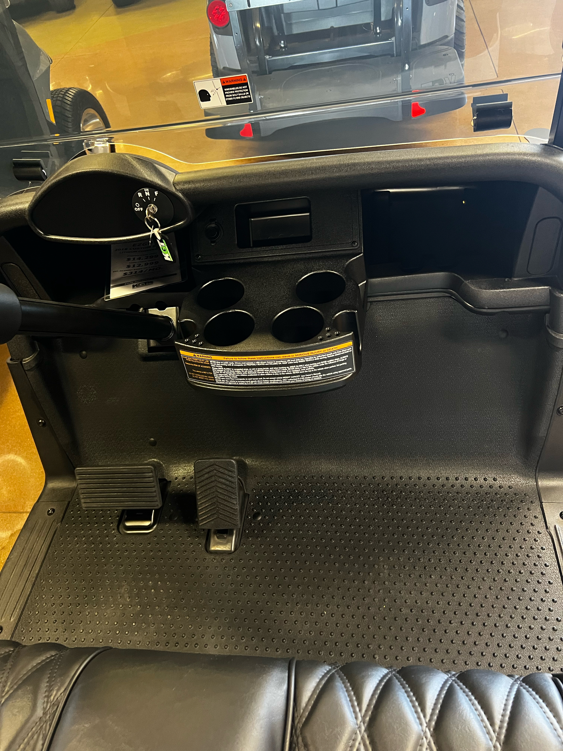 2018 EZGO RXV