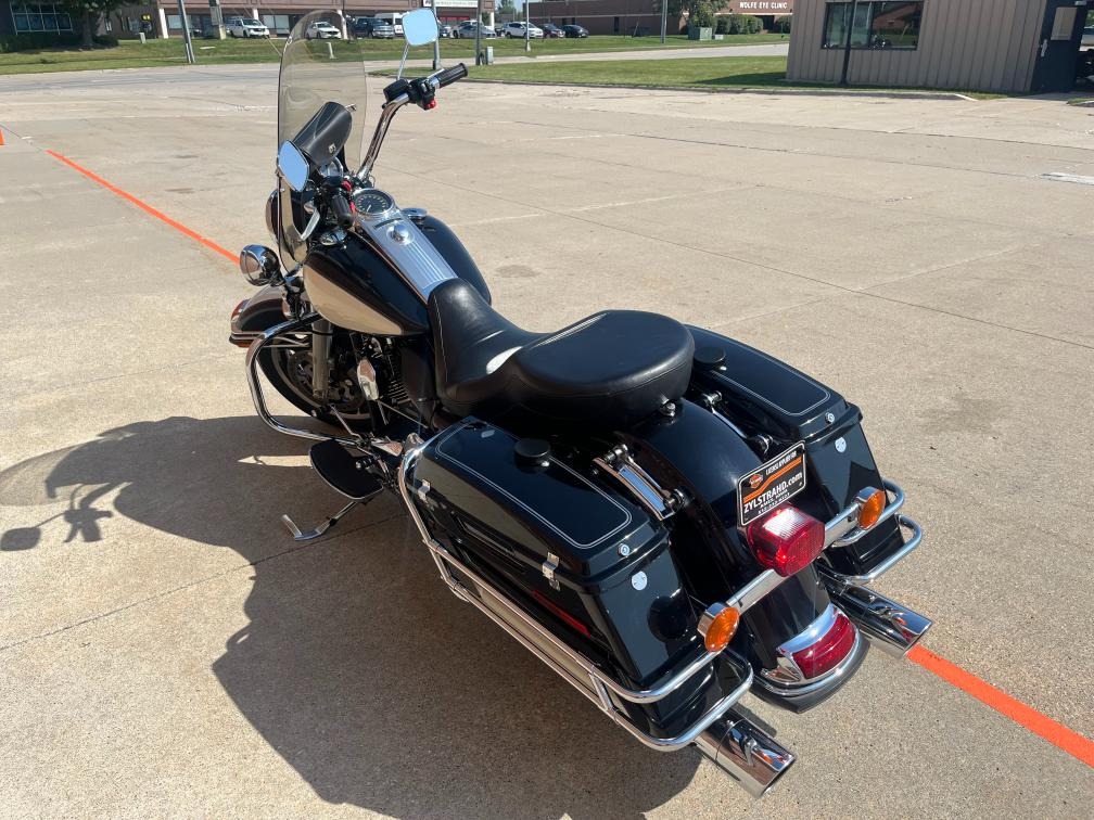 2010 Harley-Davidson Police Road King® 6