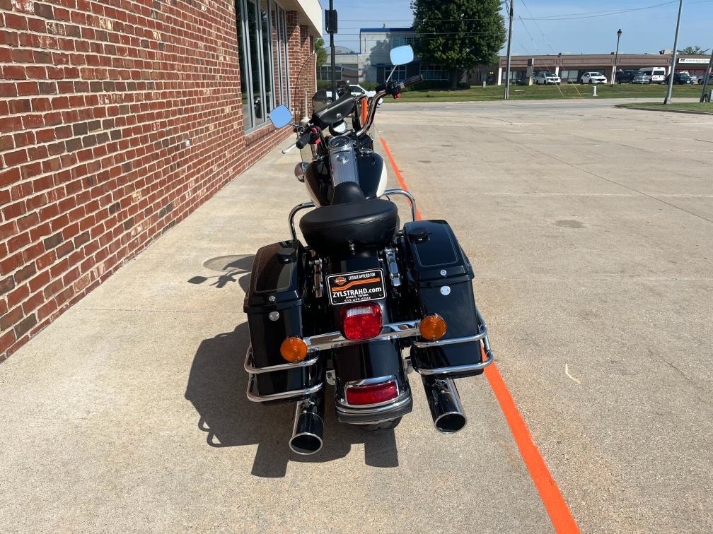 2010 Harley-Davidson Police Road King® 7