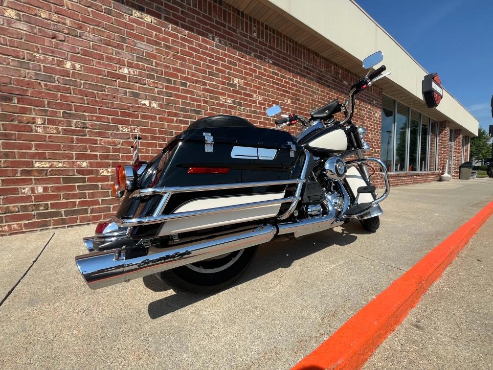 2010 Harley-Davidson Police Road King® 9