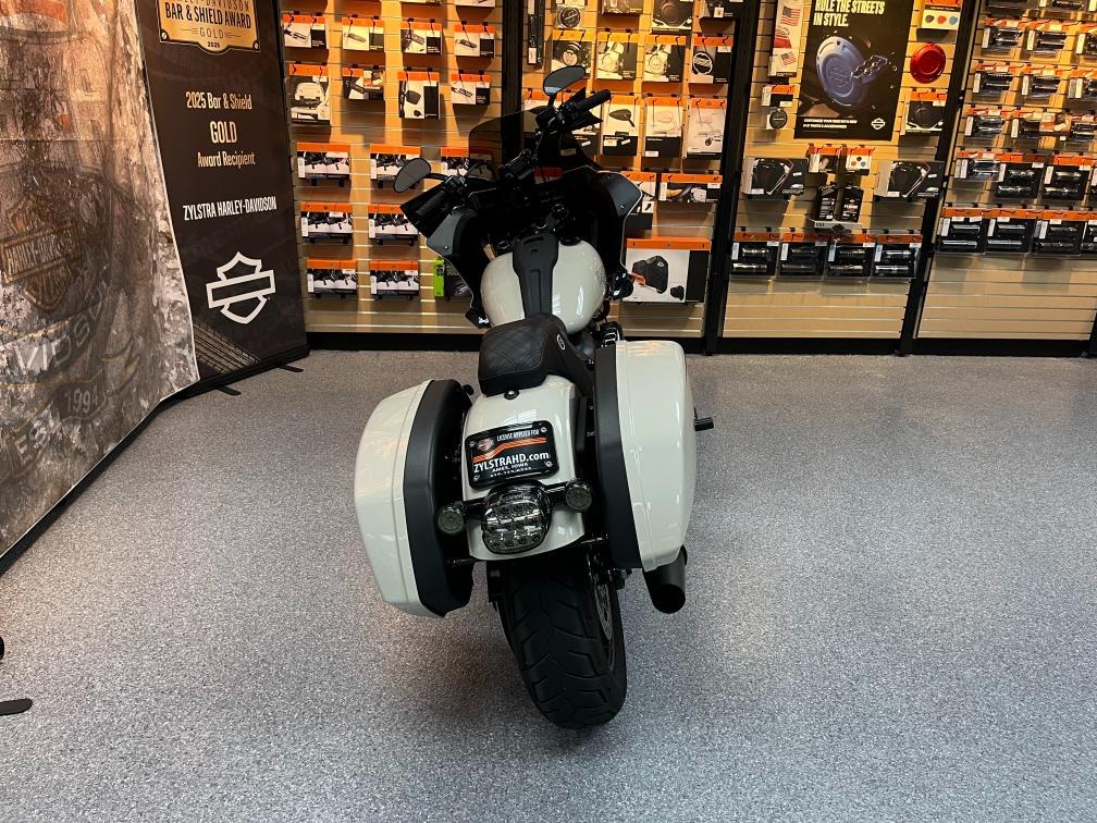 2023 Harley-Davidson Low Rider® ST 7
