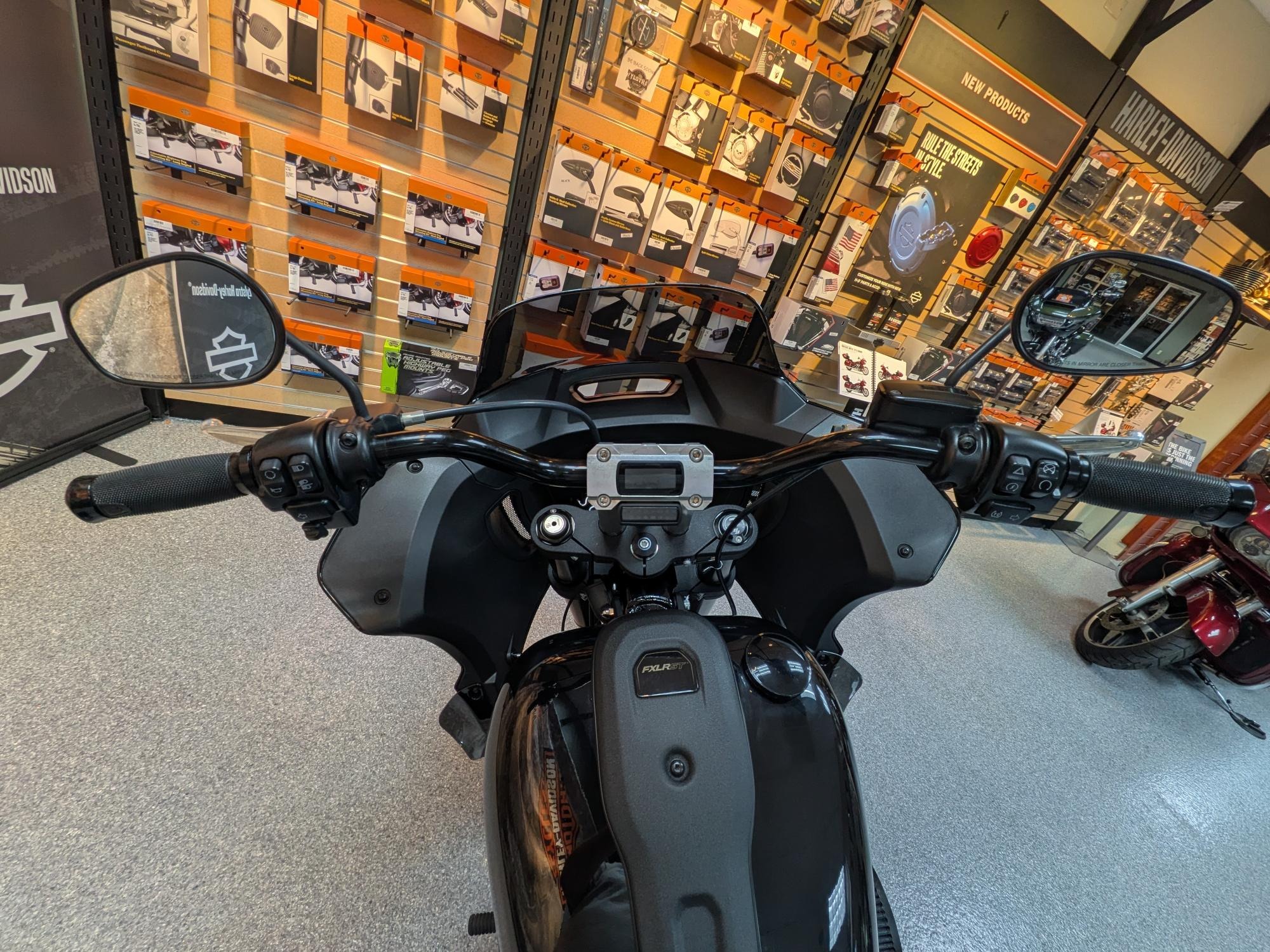2024 Harley-Davidson Low Rider® ST 11