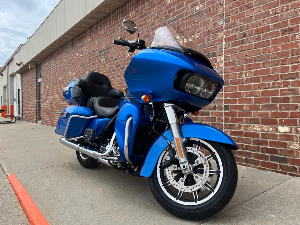 2018 Harley-Davidson Road Glide® Ultra 2