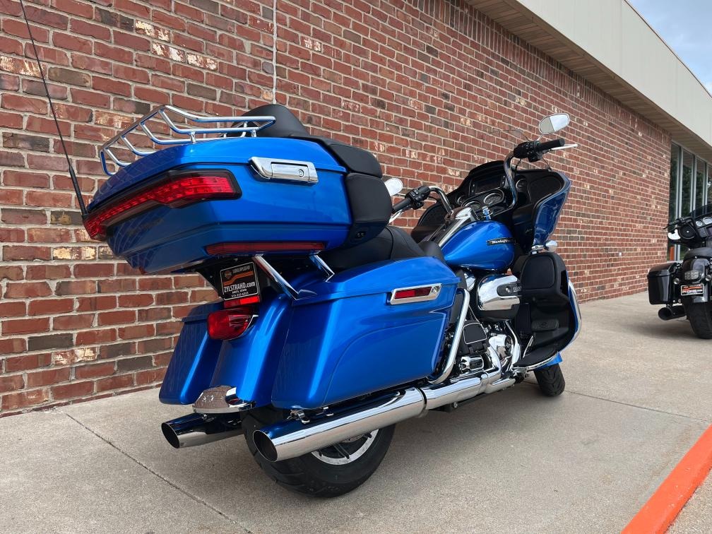 2018 Harley-Davidson Road Glide® Ultra 8
