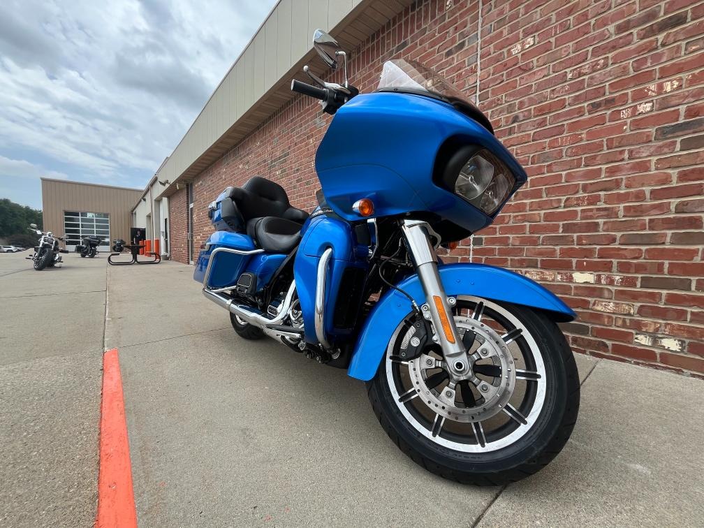 2018 Harley-Davidson Road Glide® Ultra 10