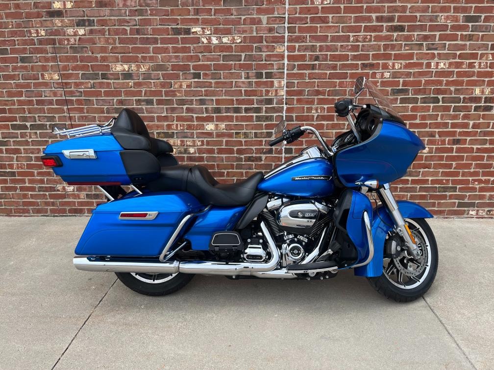 2018 Harley-Davidson Road Glide® Ultra 1