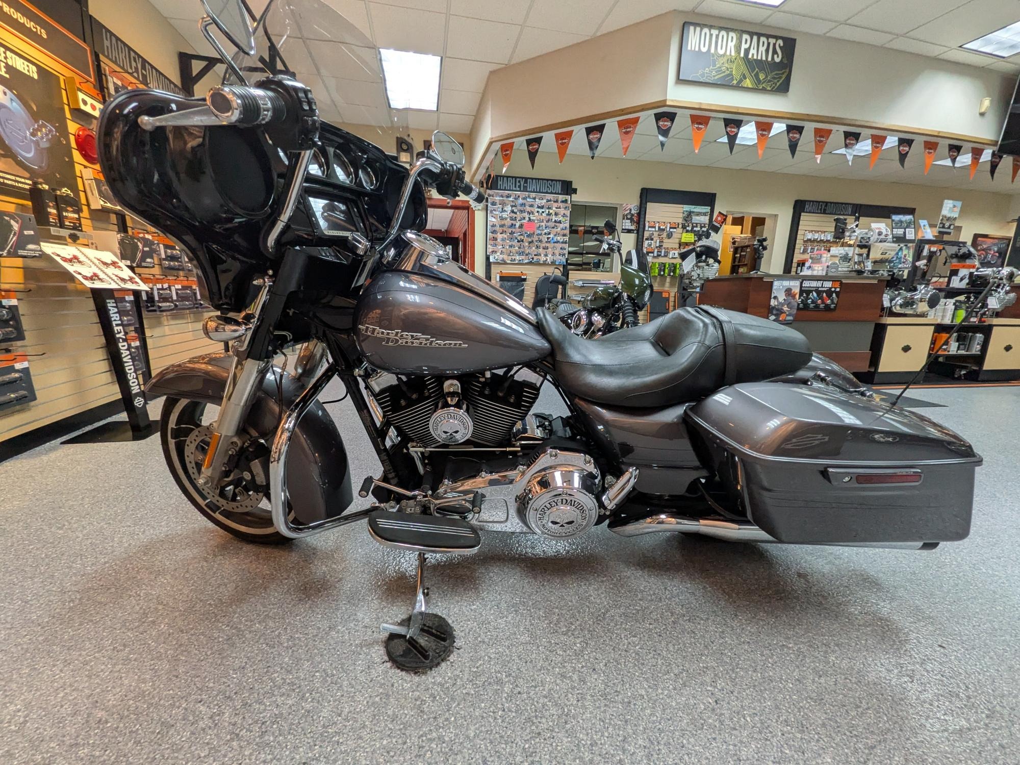 2014 Harley-Davidson Street Glide® Special 5
