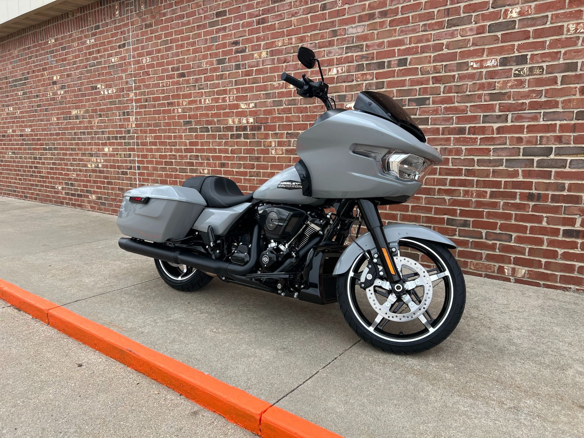 HYDEIST 81° DRIVE GLAY HYDEIST 81° DRIVE GLAY HYDEIST 81° DRIVE