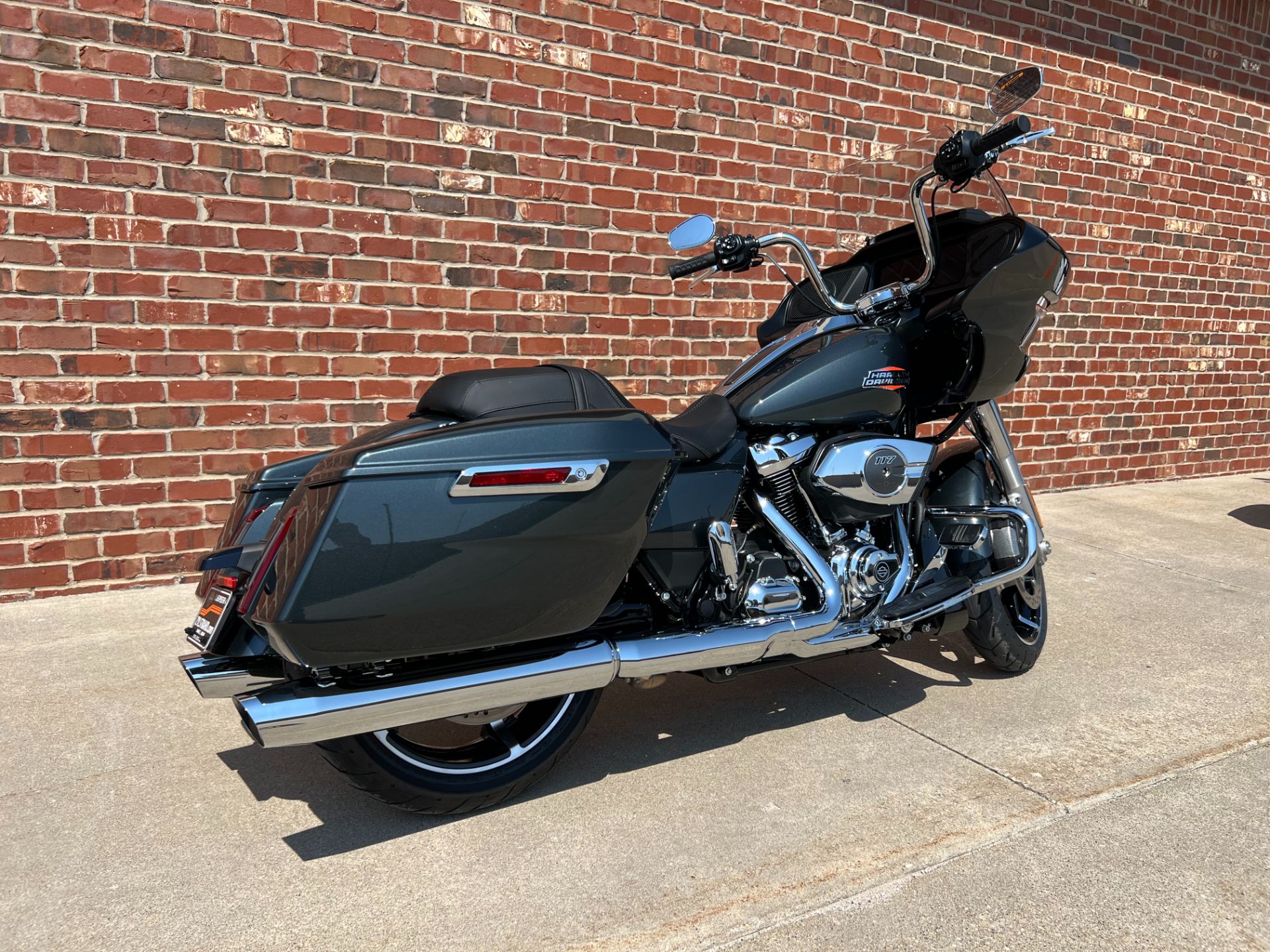 即日発送 オフィシャル Harley-Davidson ネオンライト アメカジ New 2025 Harley-Davidson Road Glide® for Sale, Ames IA