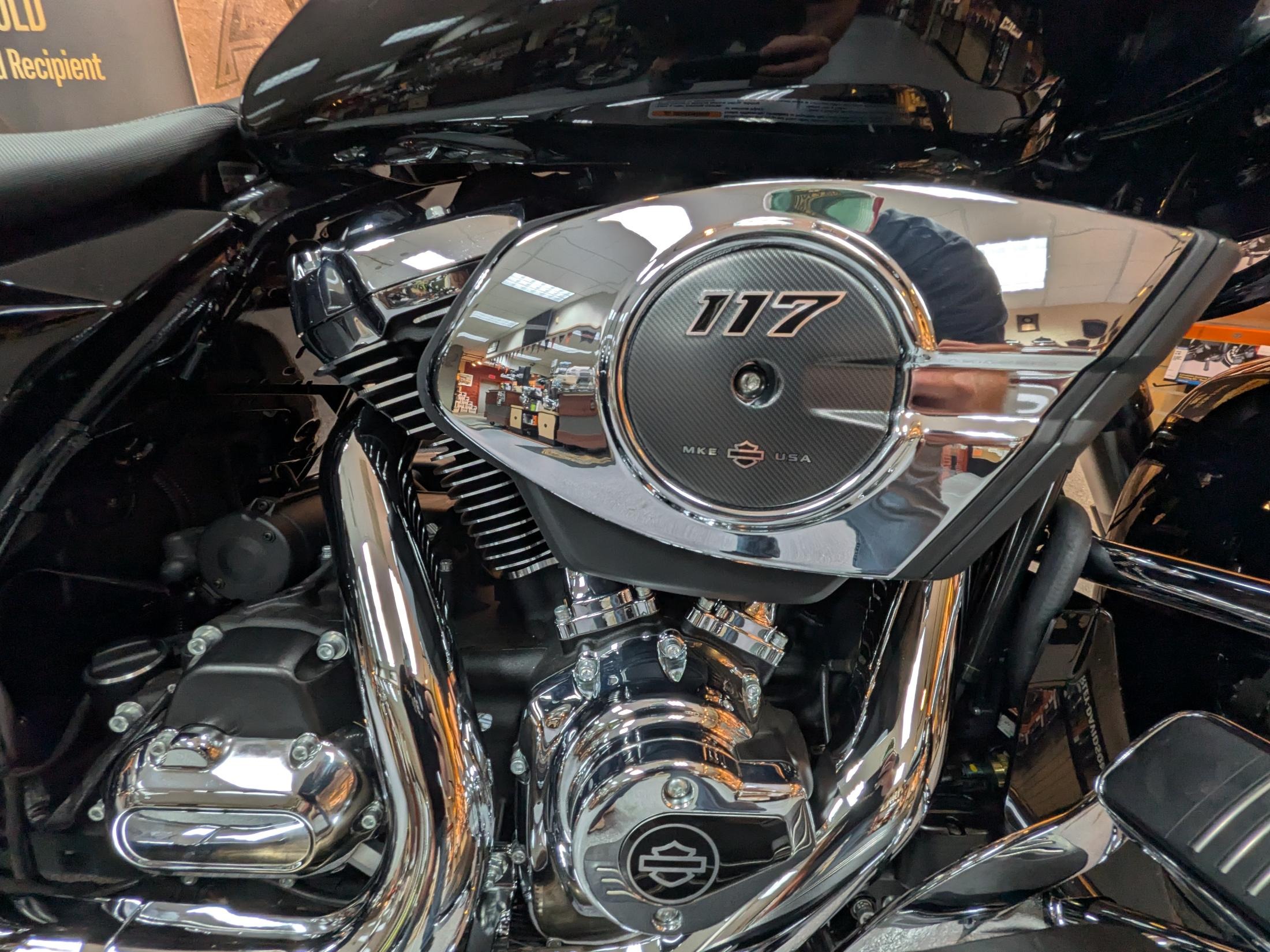 2026 Harley-Davidson Road Glide® 10