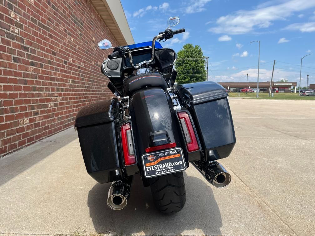 2026 Harley-Davidson Road Glide® 7