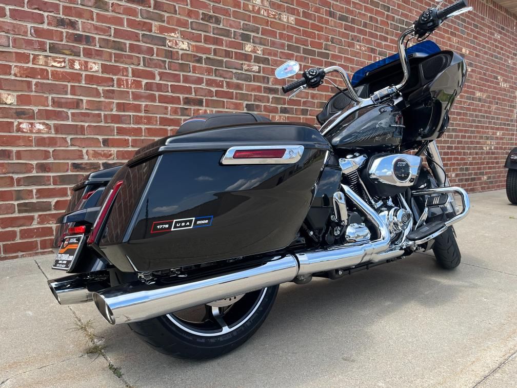 2026 Harley-Davidson Road Glide® 9