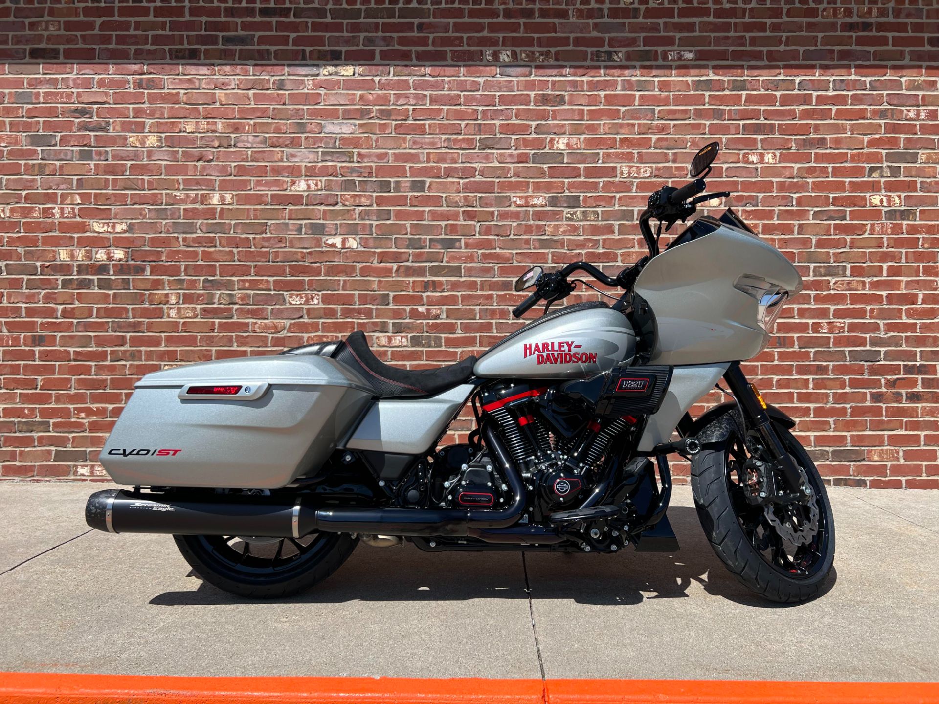 New 2025 Harley-Davidson CVO™ Road Glide® ST for Sale, Ames