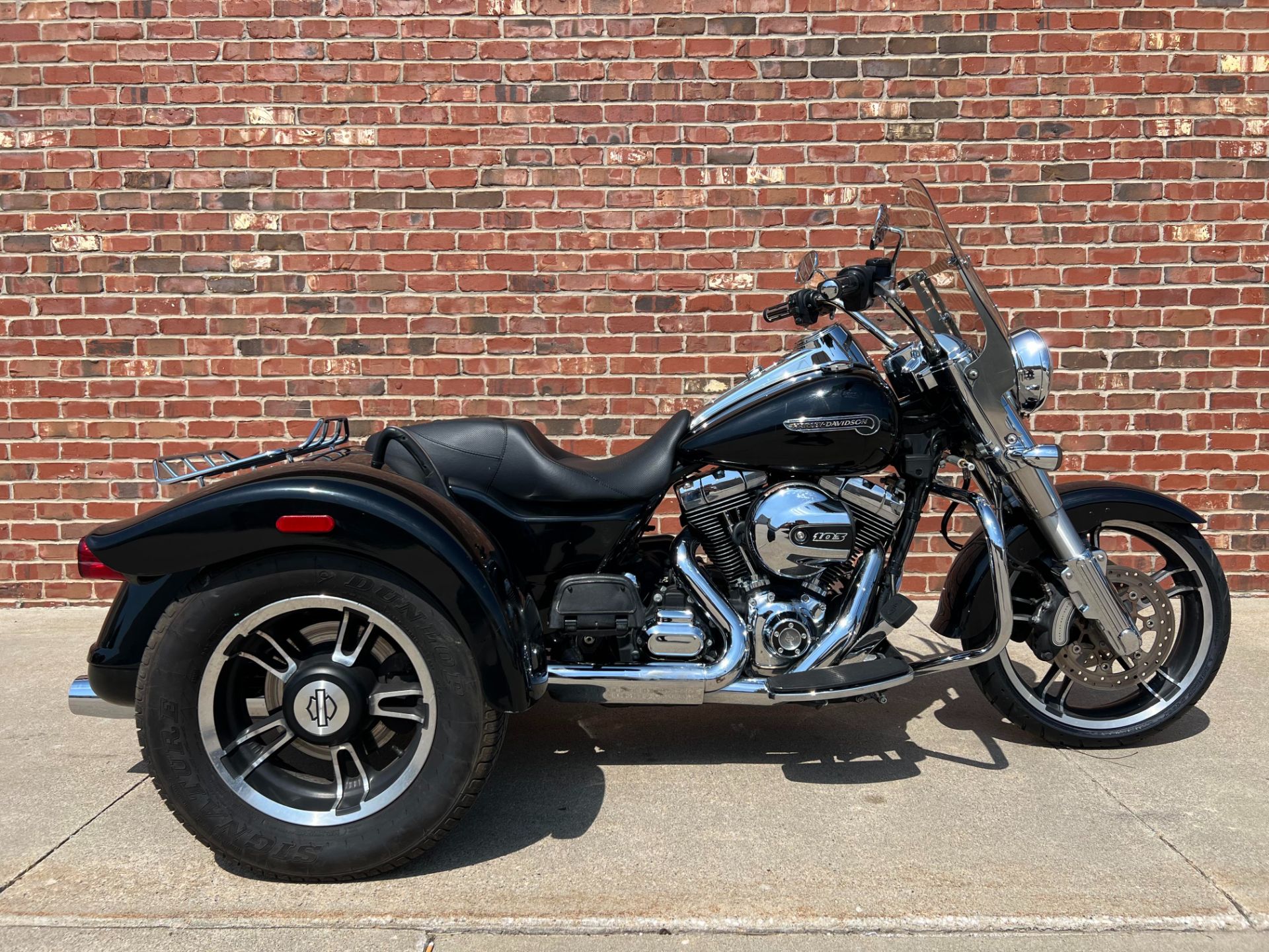 Used 2016 Harley-Davidson Freewheeler™ for Sale, Ames IA Vivid