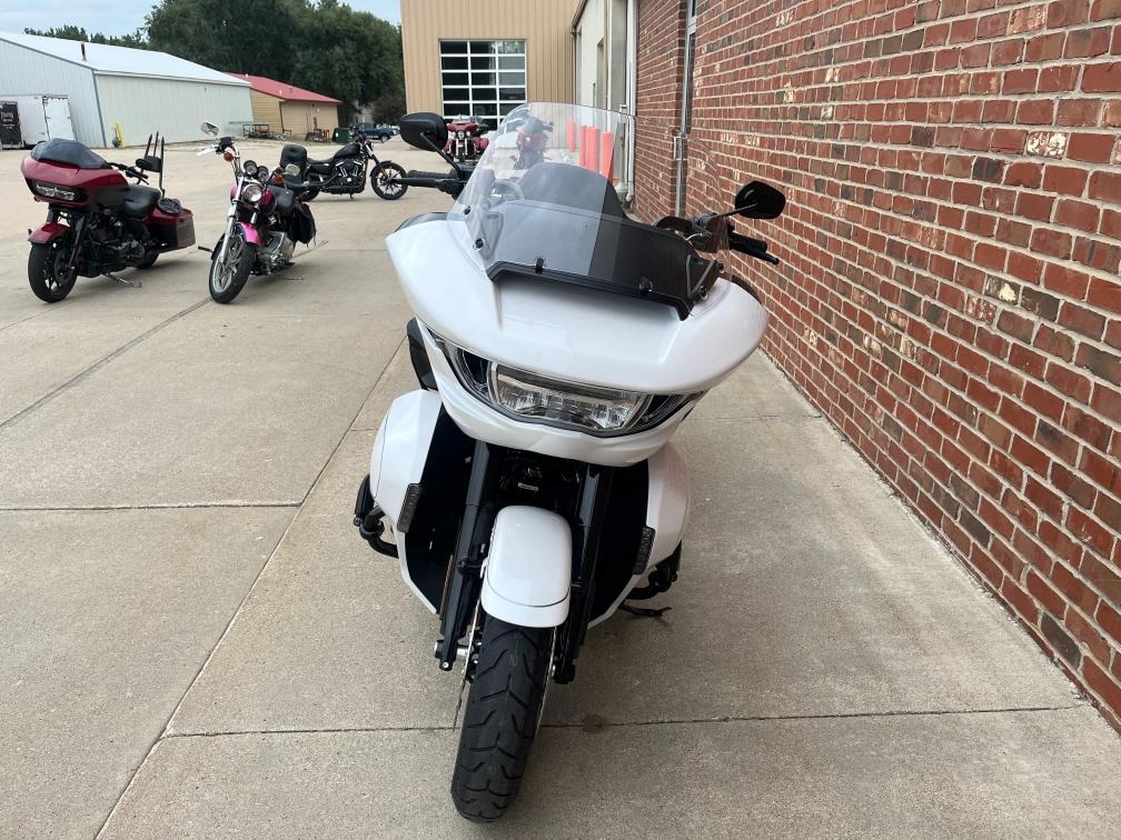 2026 Harley-Davidson Road Glide® Limited 3