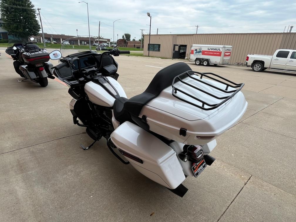 2026 Harley-Davidson Road Glide® Limited 6