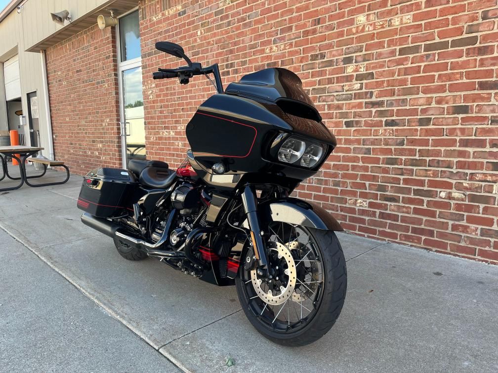 2021 Harley-Davidson CVO Road Glide® 2