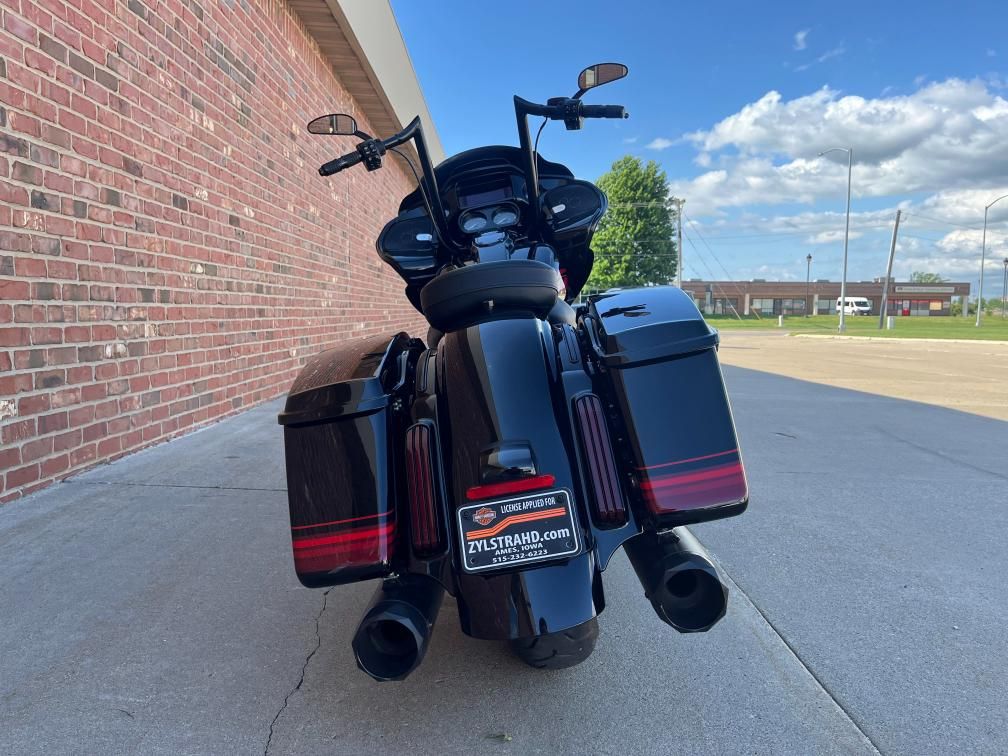 2021 Harley-Davidson CVO Road Glide® 7