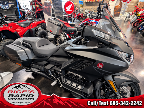 2025 Honda Gold Wing 50th Anniversary — photo 1 of 26