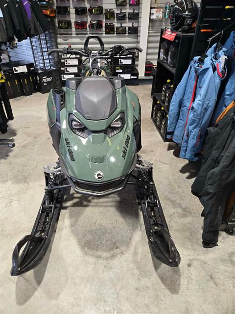 New 2026 Ski-Doo Summit X 154 850 E-TEC Turbo R SHOT PowderMax